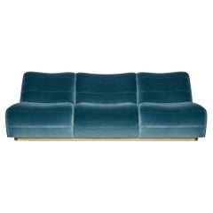 Newman 230 Sofa by Munna
