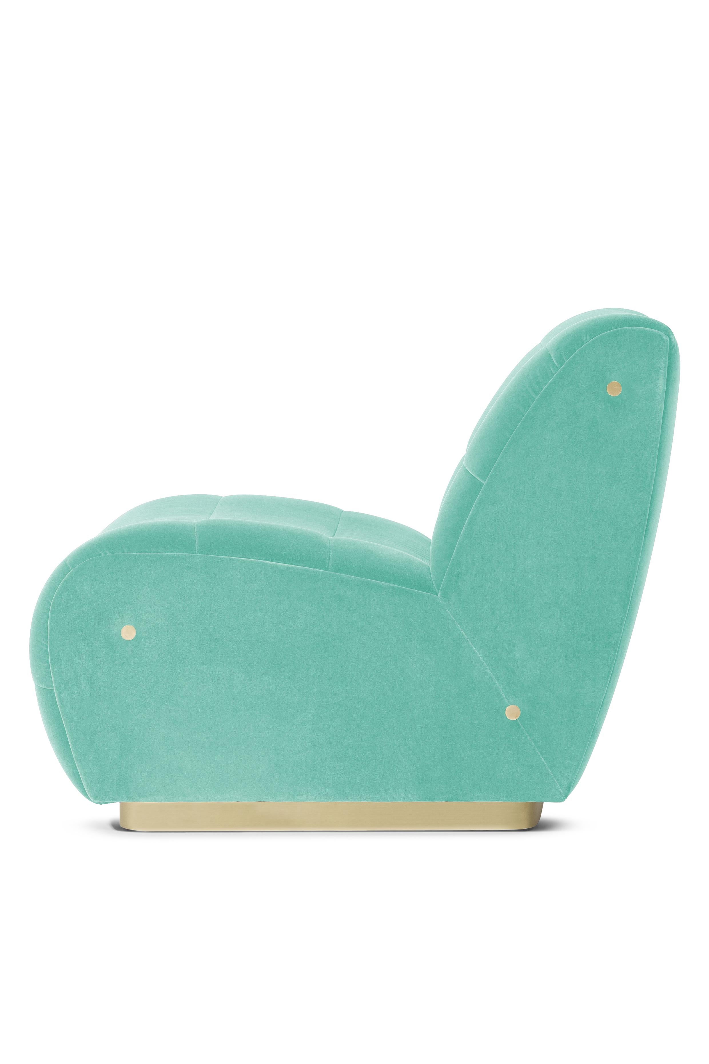 Sillón Newman by Munna
Dimensiones: P 93 x An 78 x Al 75 cm. SH: 43 cm.
Materiales: Madera, espuma, latón y tapicería.
Acabado: Terciopelo de algodón y latón cepillado.

Disponible en todos los tejidos Munna excepto en Seda salvaje. Disponible en el