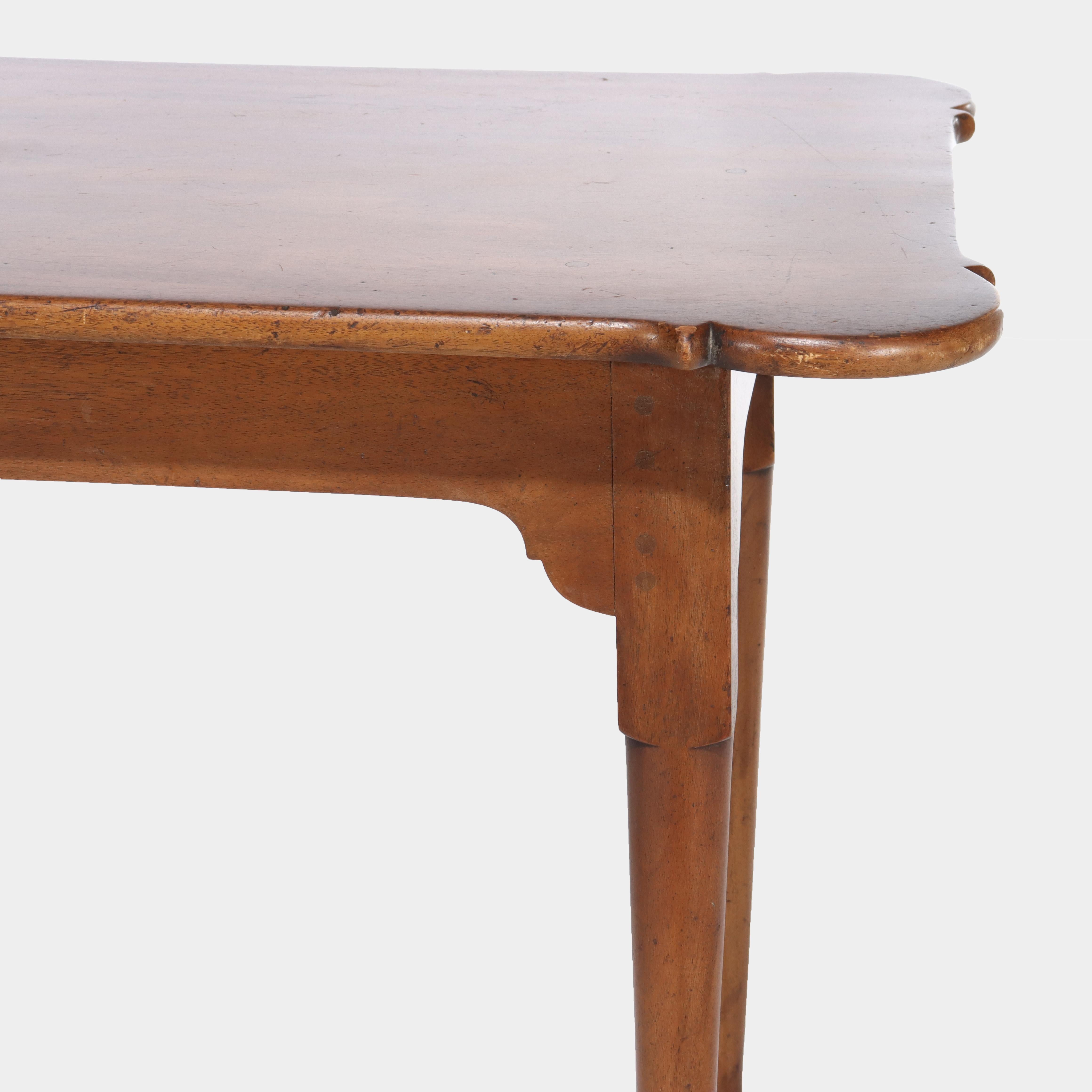 Kittinger collection Newport style Queen Anne table d'appoint en acajou C1930 en vente 5