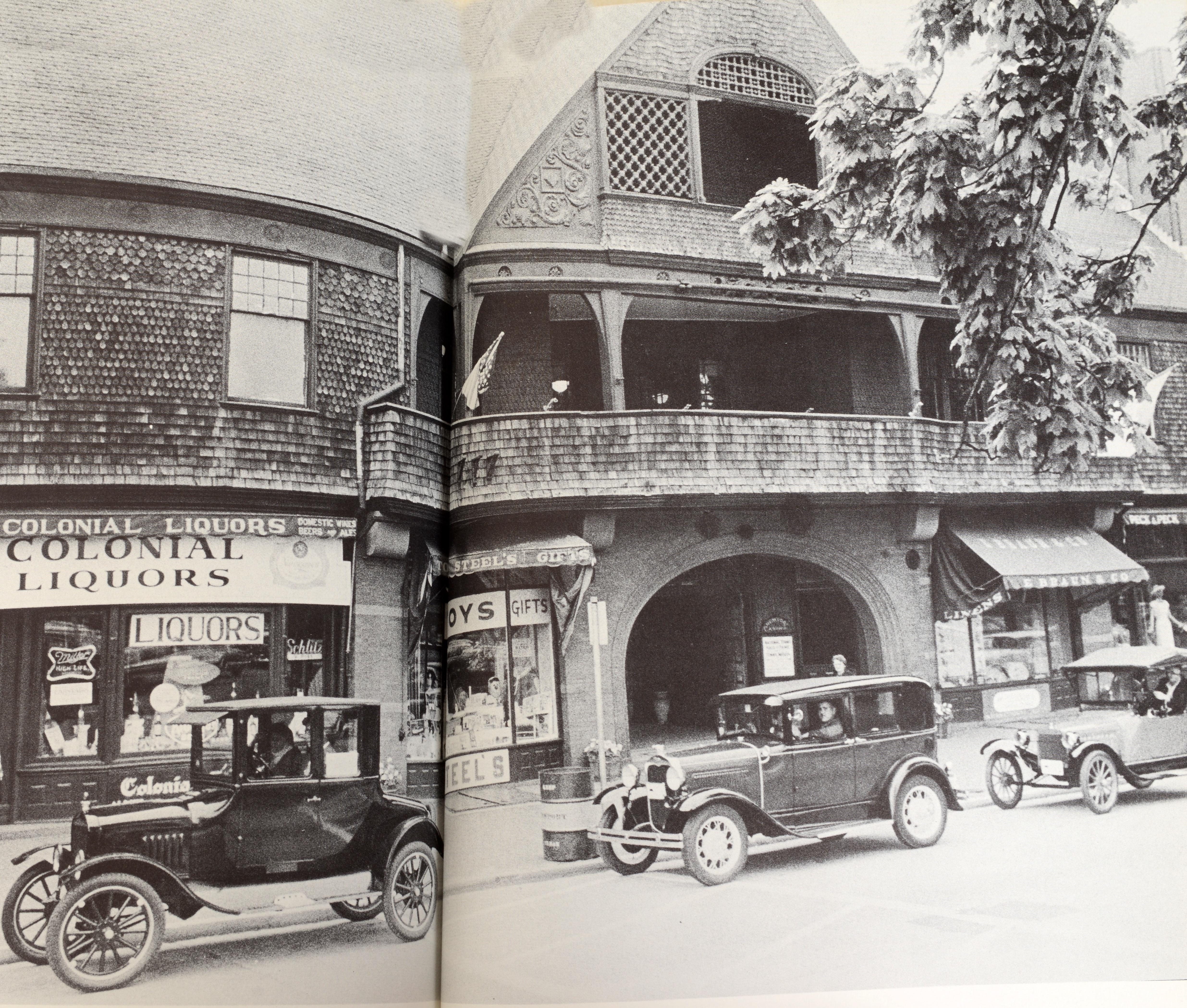 Newport Pleasures and Palaces by Nancy Sirkis, First Edition 4