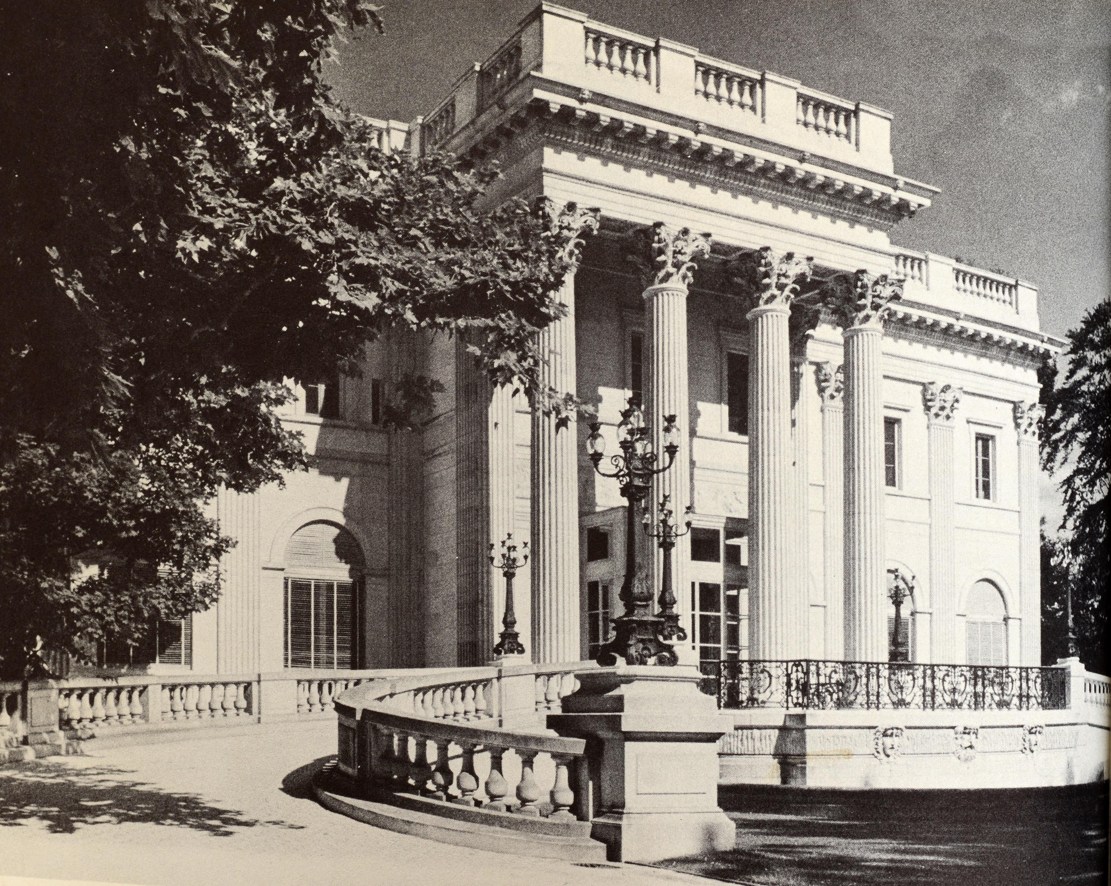 Mid-20th Century Newport Pleasures and Palaces by Nancy Sirkis, First Edition