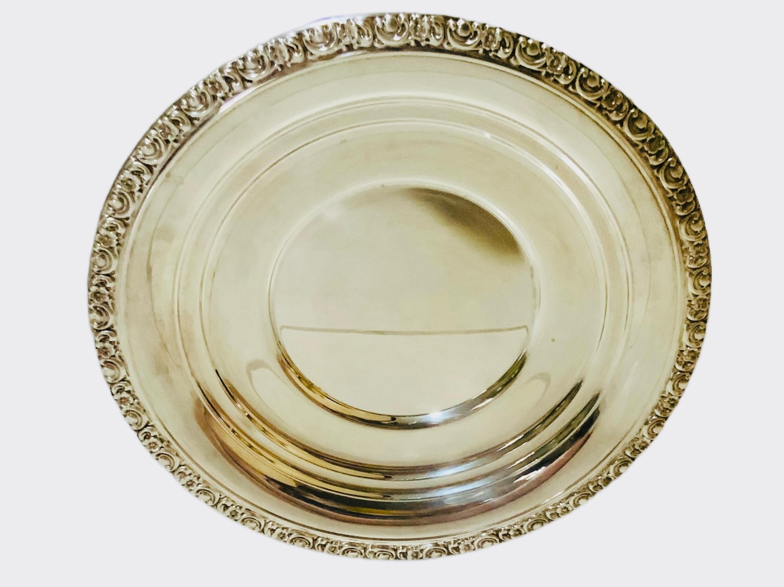 Newport Sterling Silver Round Plate For Sale 2