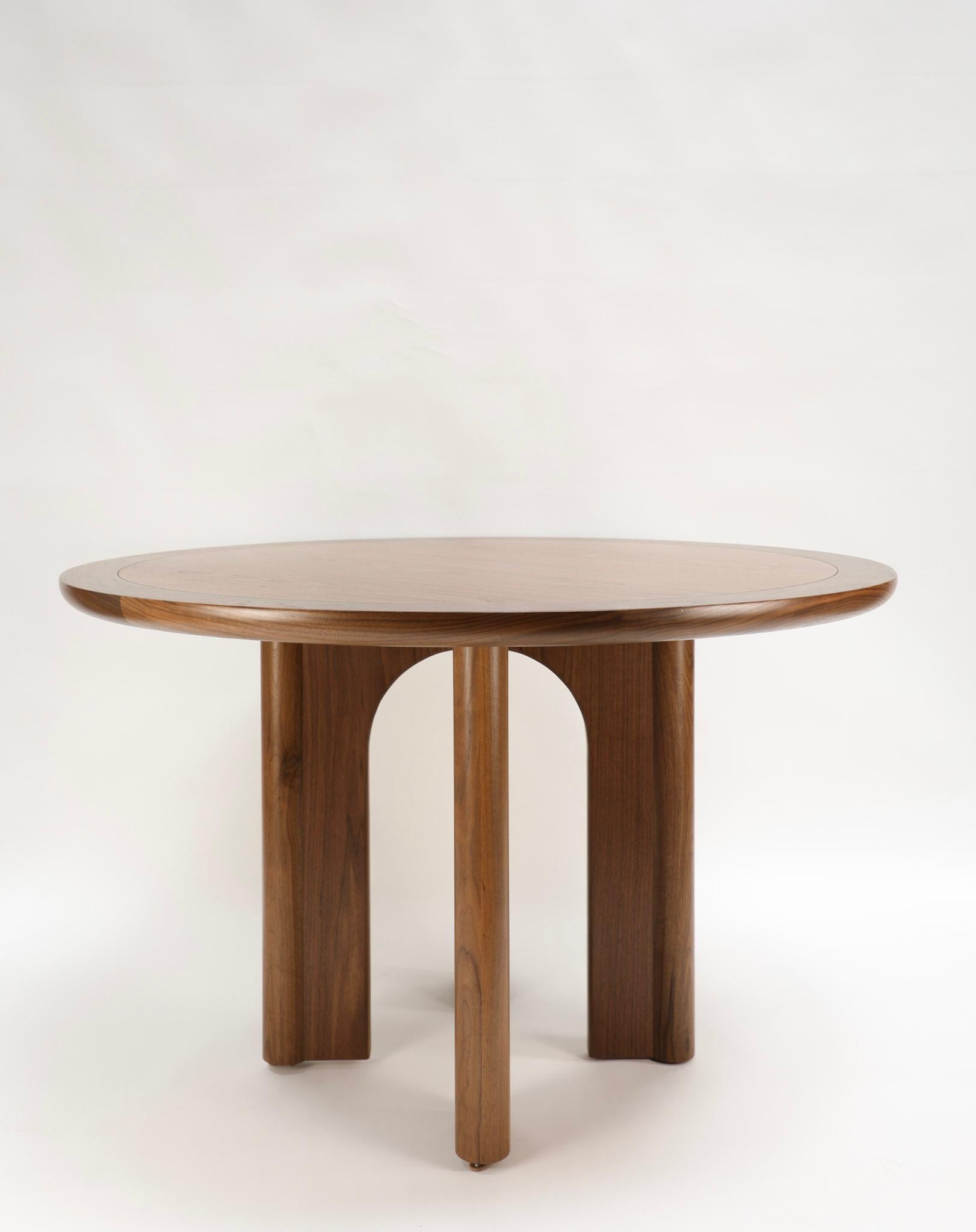 Mid-Century Modern Table de salle à manger Newton par Disc Interiors x Lawson-Fenning en vente
