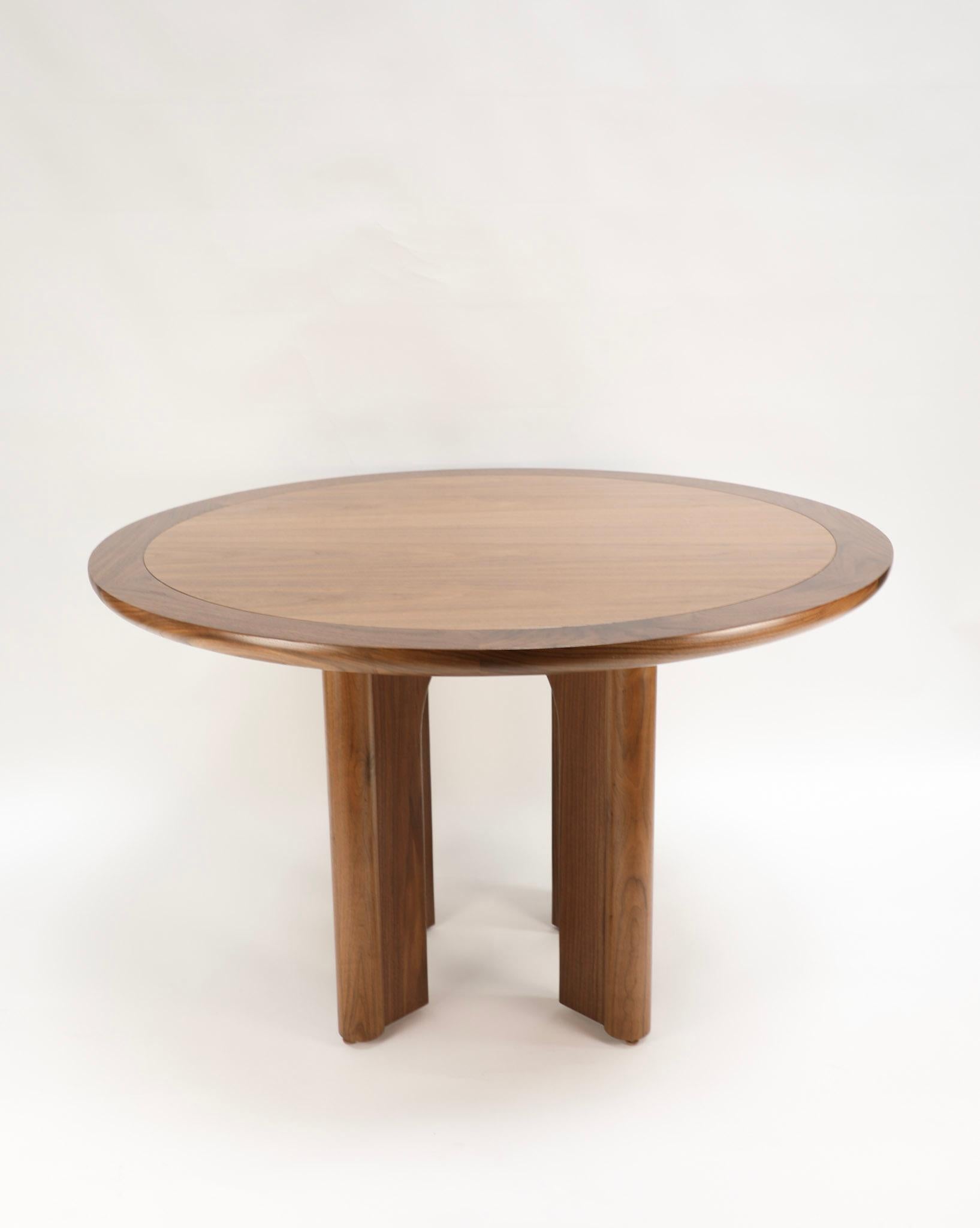 Nord-américain Table de salle à manger Newton par Disc Interiors x Lawson-Fenning en vente