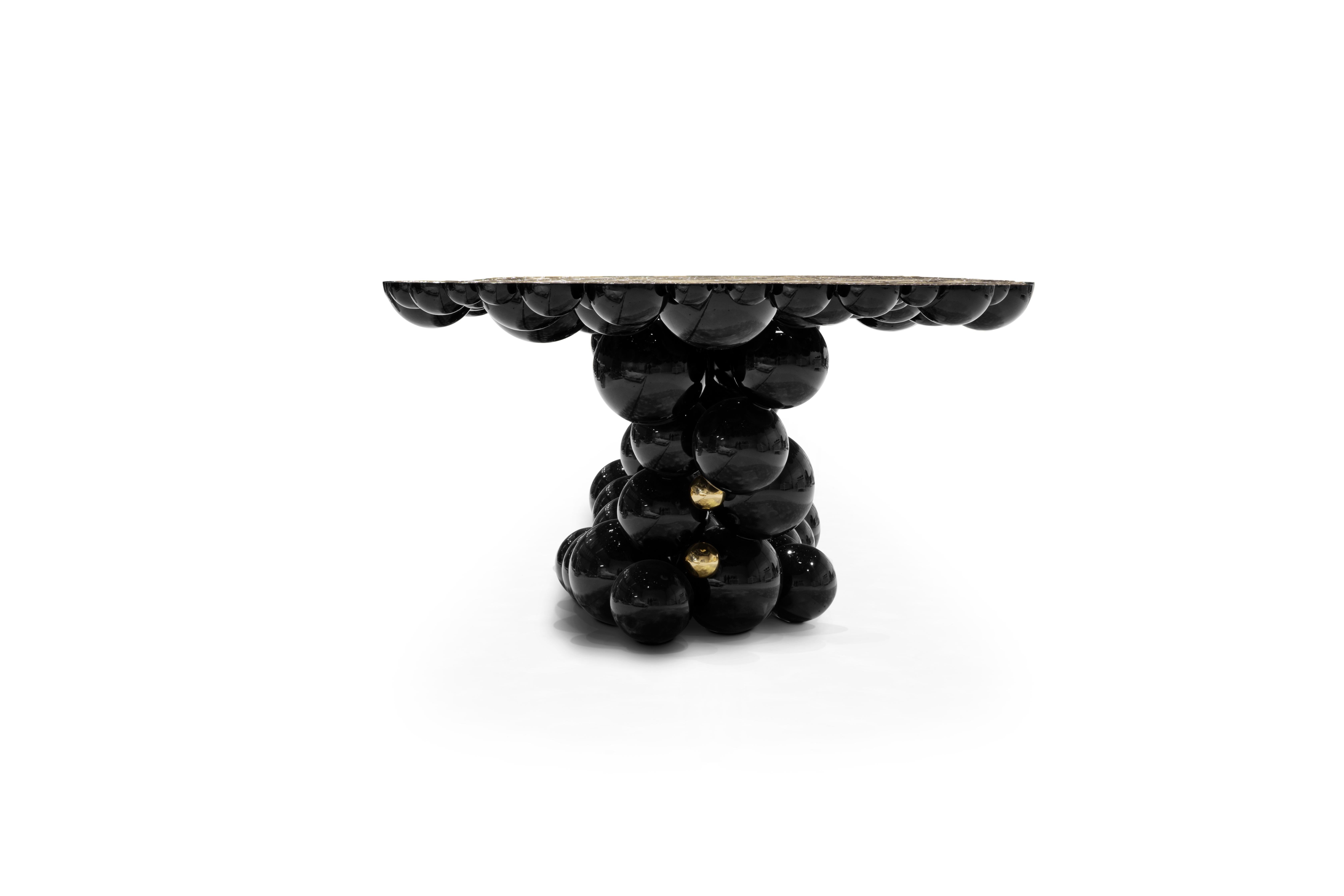 Portugais Table de salle à manger Newton XL en aluminium plaqué or, fabriquée à la main, Boca do Lobo en vente