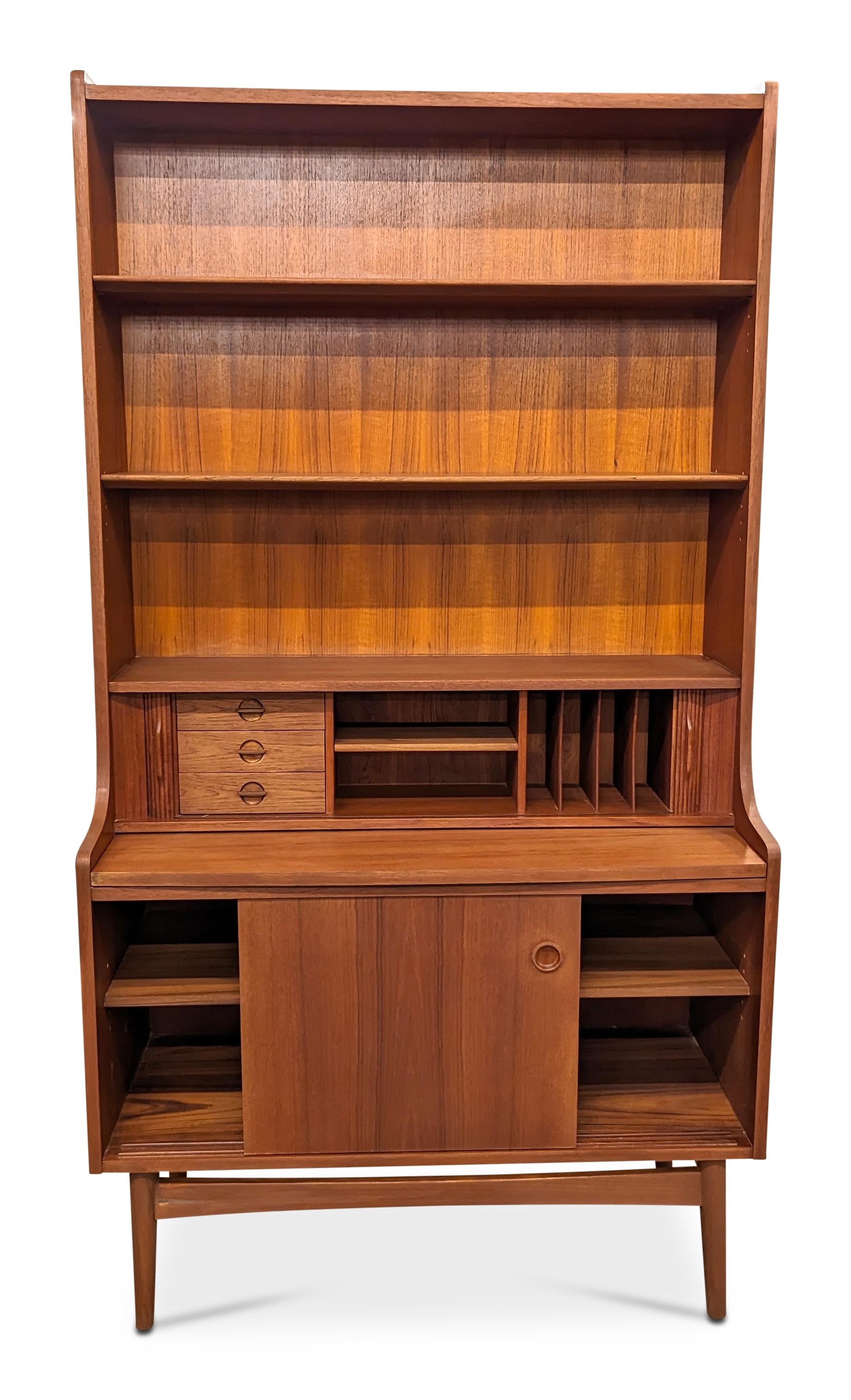 Mid-20th Century Nexo Teak Bookcase / Secretary by Johannes Sorth - 022437 Vintage Danish