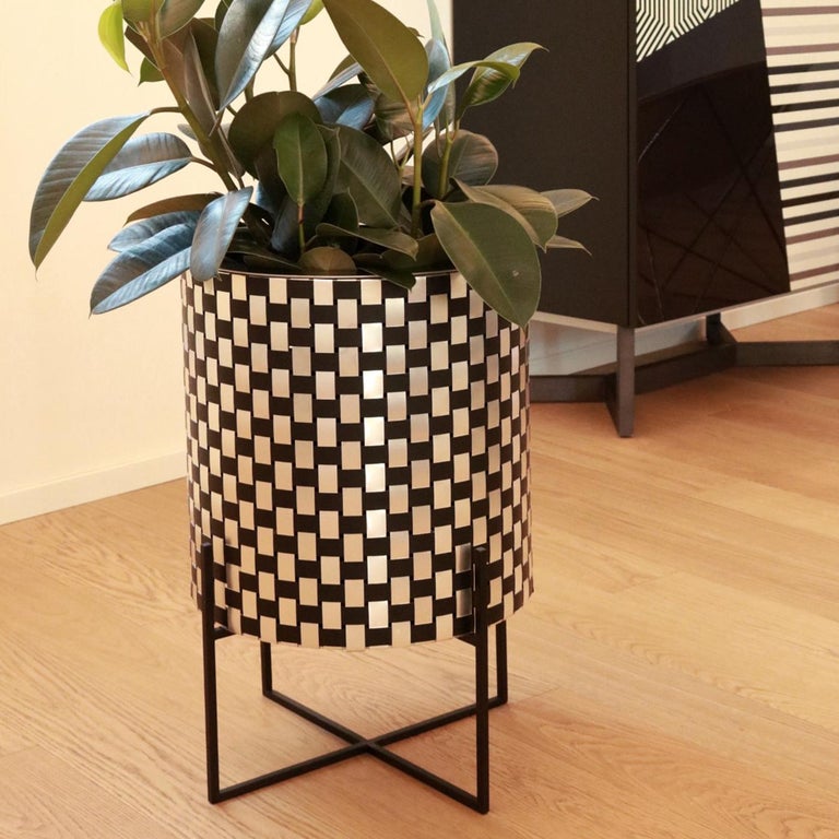 Nexum Optical 30 Black Cachepot For Sale at 1stDibs