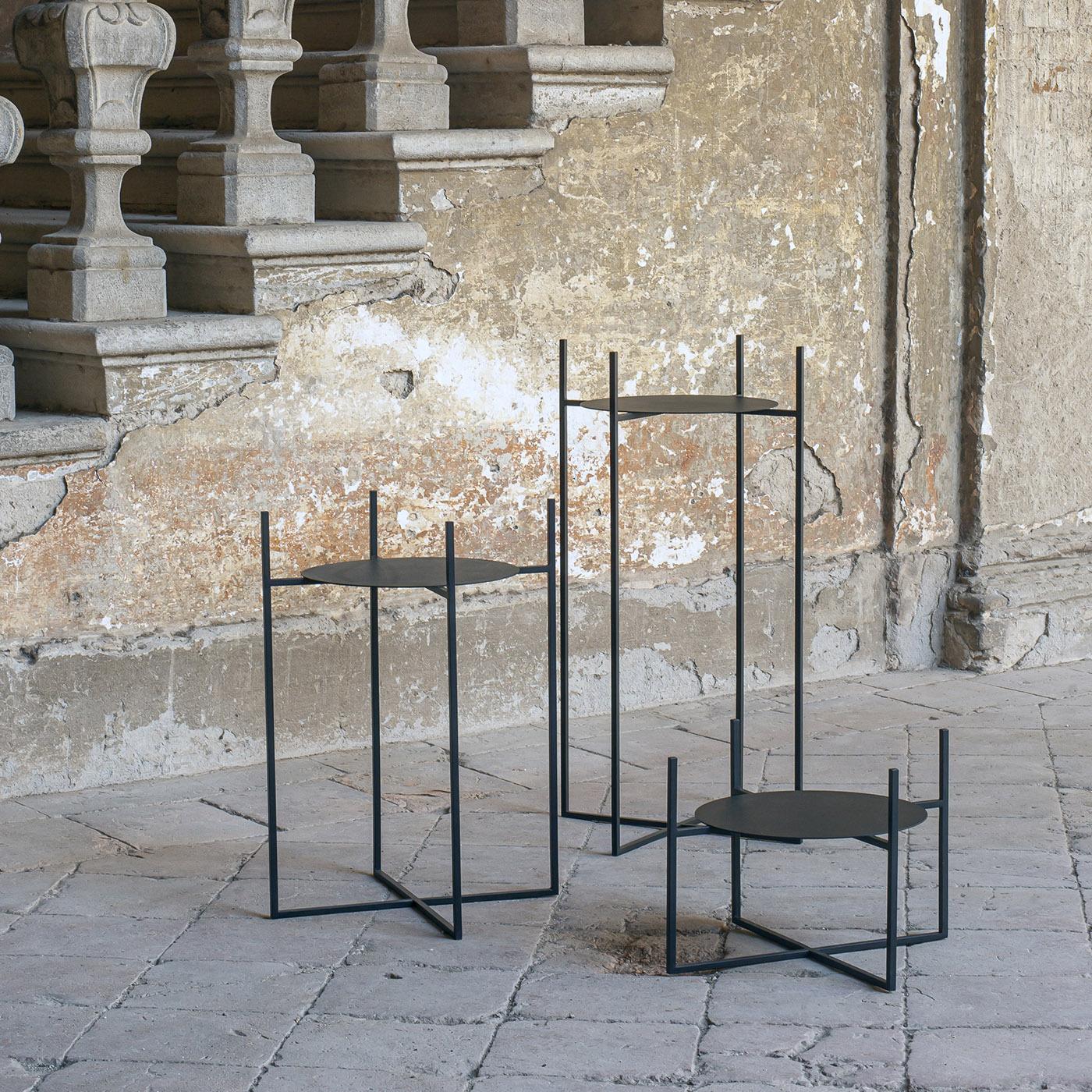 Nexum Tall Black Side Table In New Condition For Sale In Milan, IT