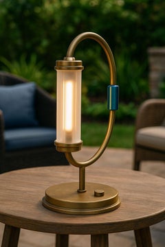 Nexus - wireless table lamp