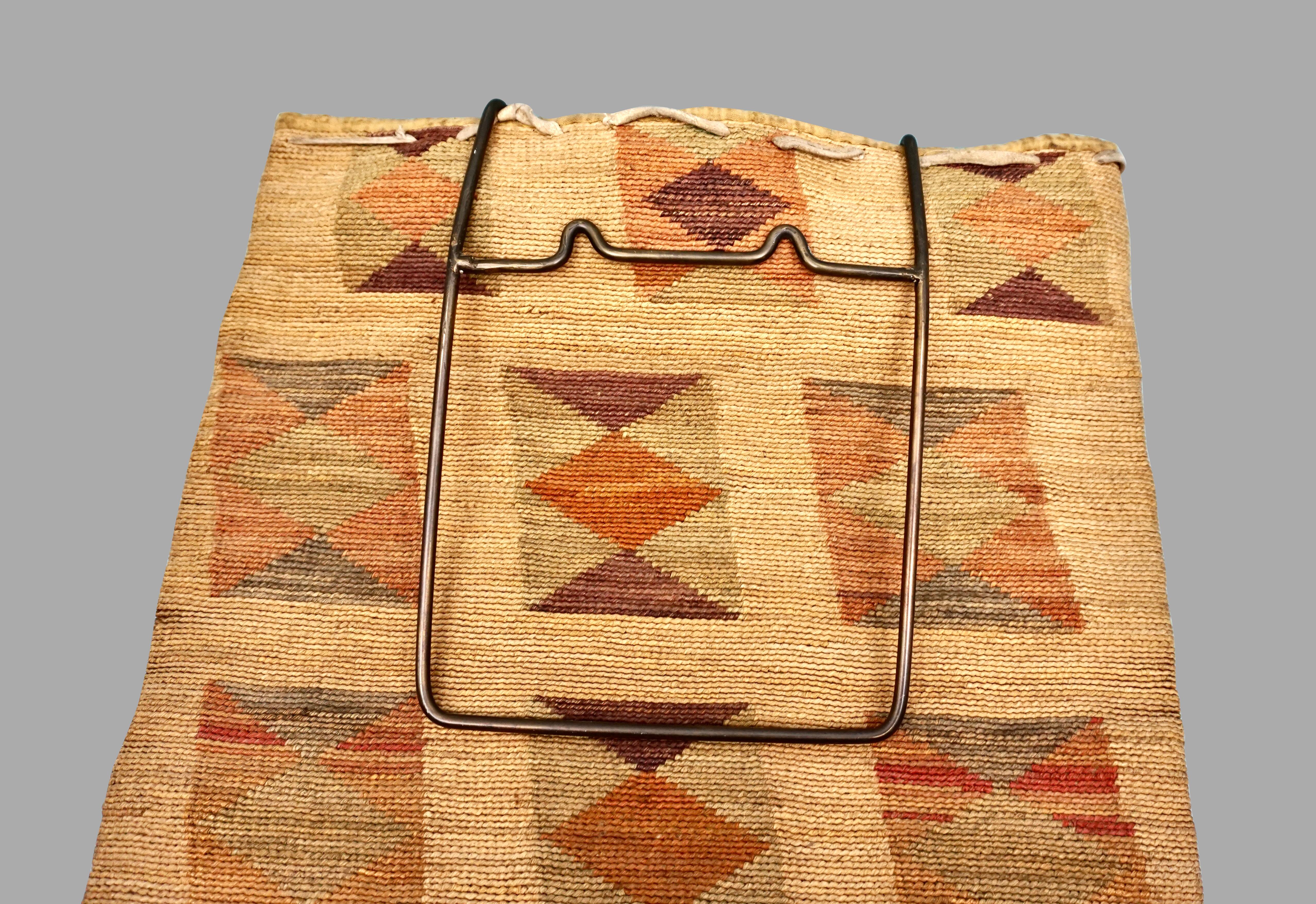 Nez Perce Cornhusk Bag, 19th Century 2