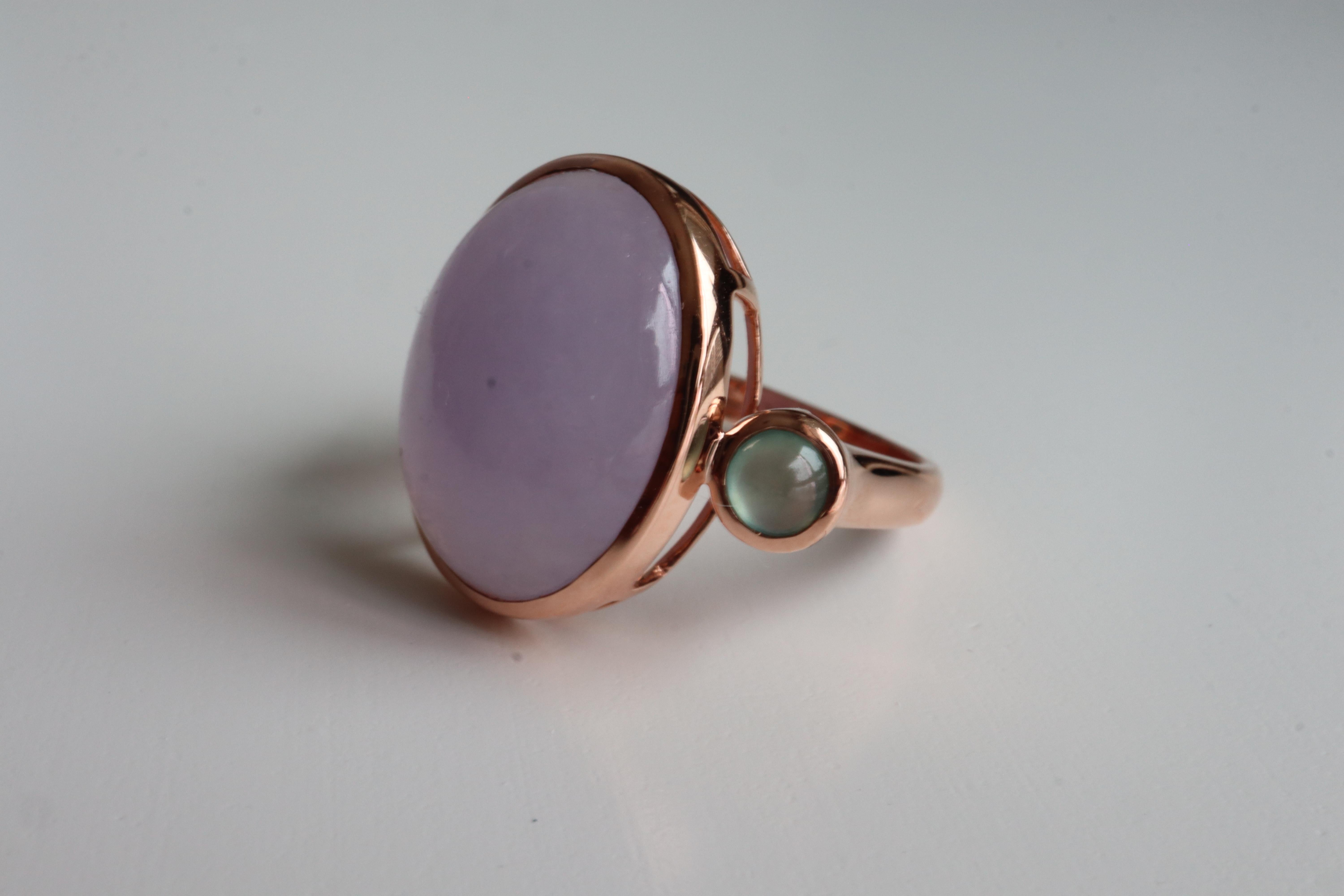 NGI certified 10.12Ct Type A Burma Lavender Jade Ring in 18K Rose gold In New Condition For Sale In Singapore, SG