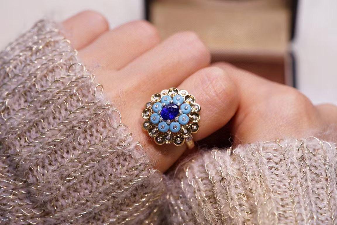 Modern NGL Certified 18K Gold Unheated Sapphire & Turquoise Cocktail Ring with Diamonds For Sale