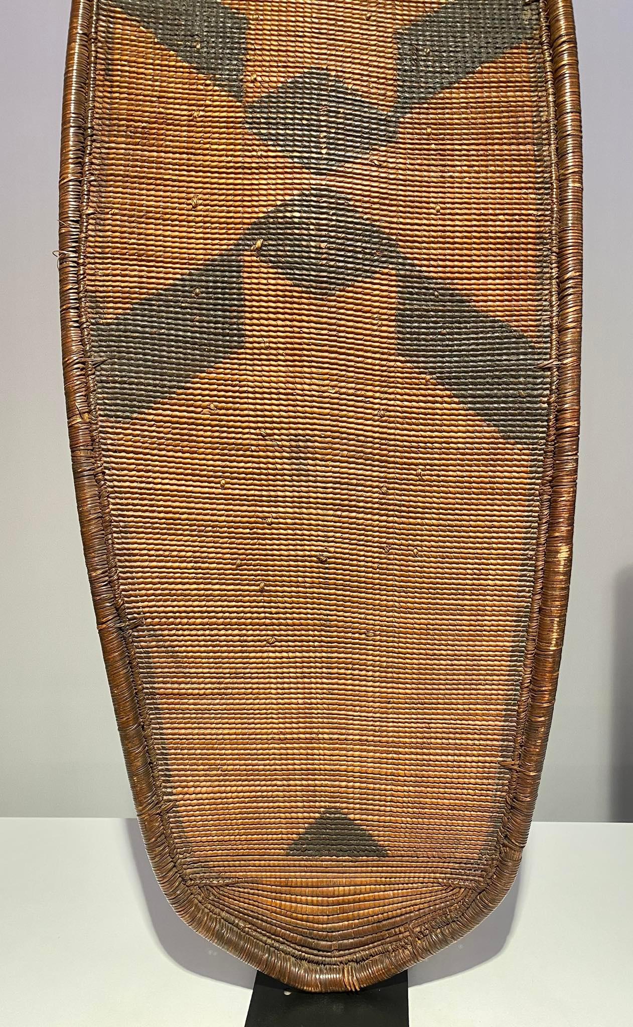 Ngombe Doko tribe Tribal wicker Shield - DR Congo - 19th Century - African Art For Sale 4