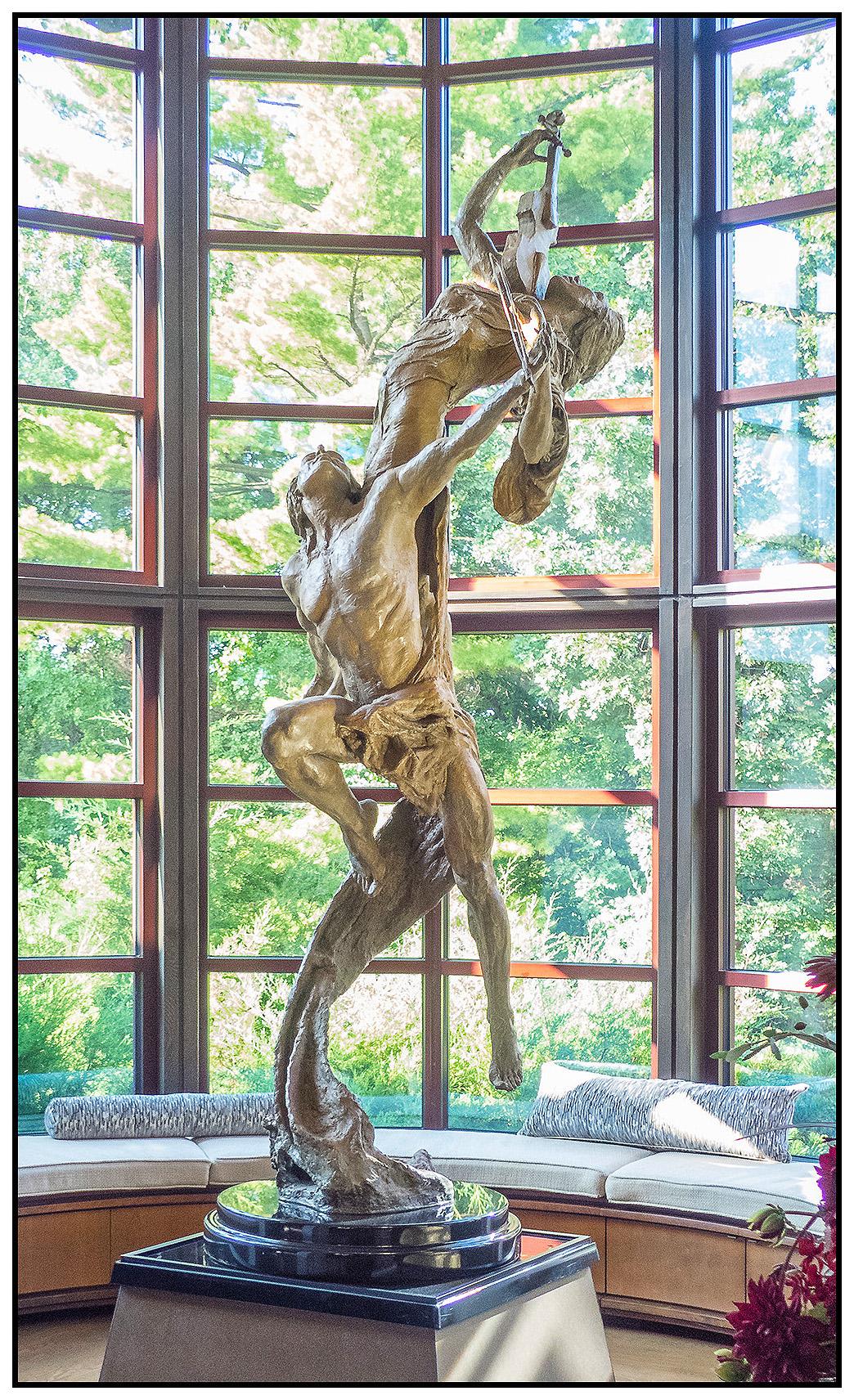 tuan sculpture
