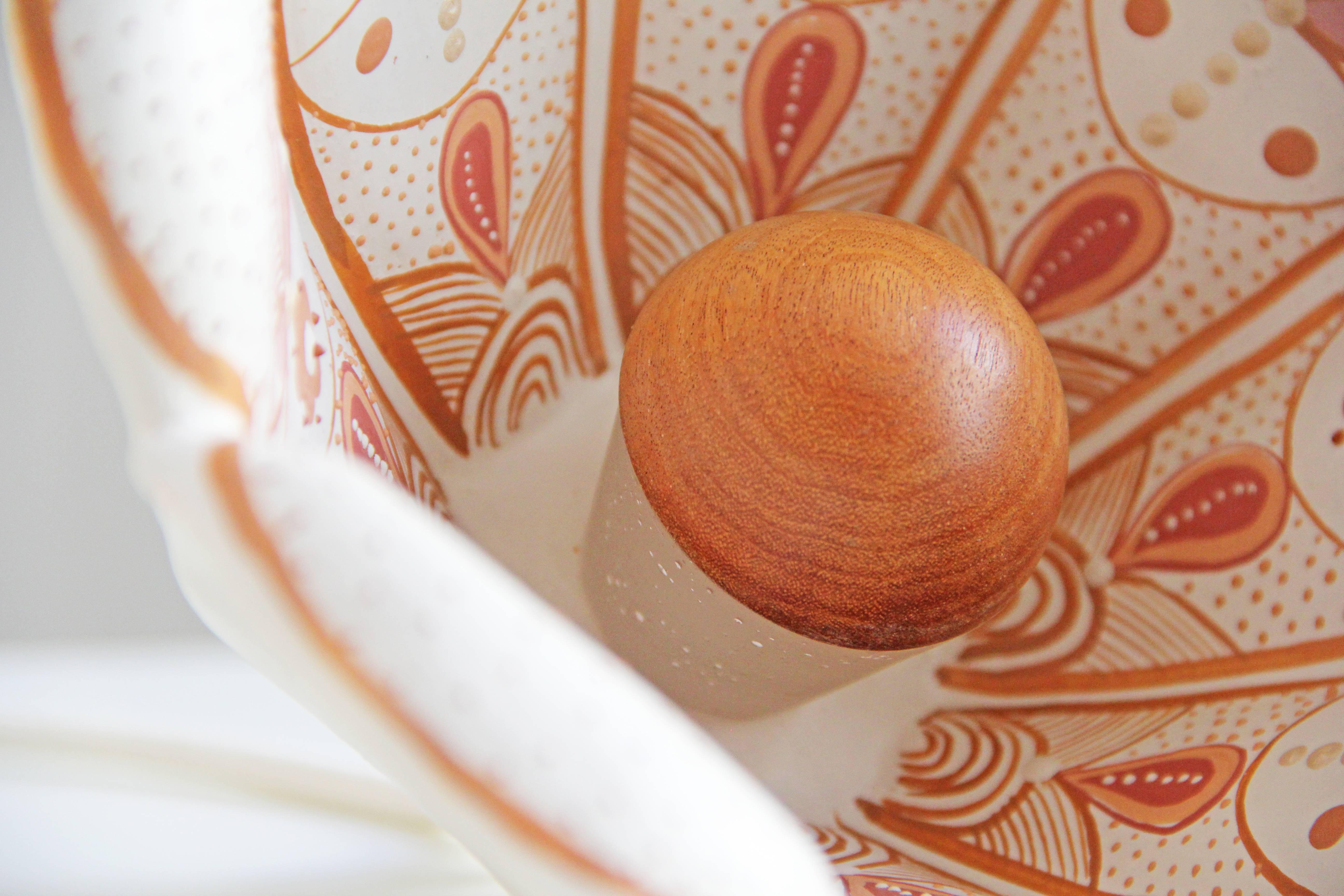 Brazilian Ni Table Lamp in Ceramic and Wood