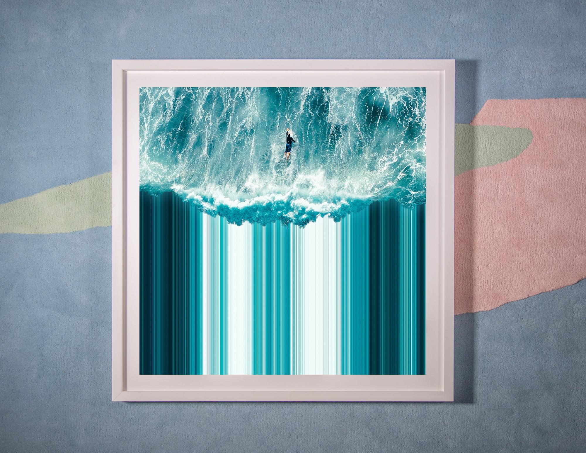 Keep Swimming – Photograph von Niall Staines
