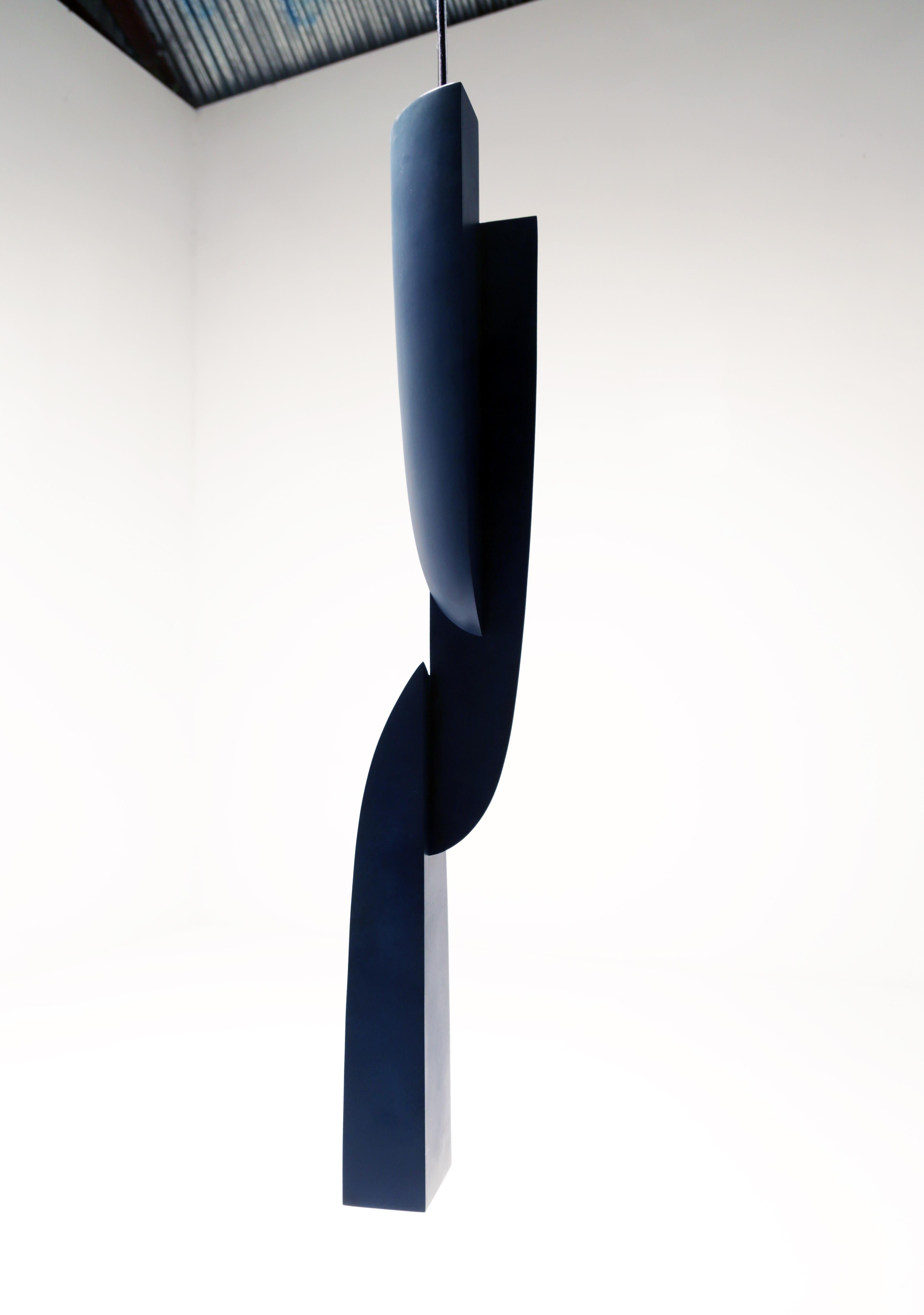 Niamh Barry, „Hung Hull“, Hängeleuchten-Skulptur aus Bronze, Irland, 2020 im Angebot 1