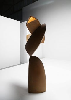 Niamh Barry, "Underneath", scultura luminosa in bronzo patinato, Irlanda, 2018