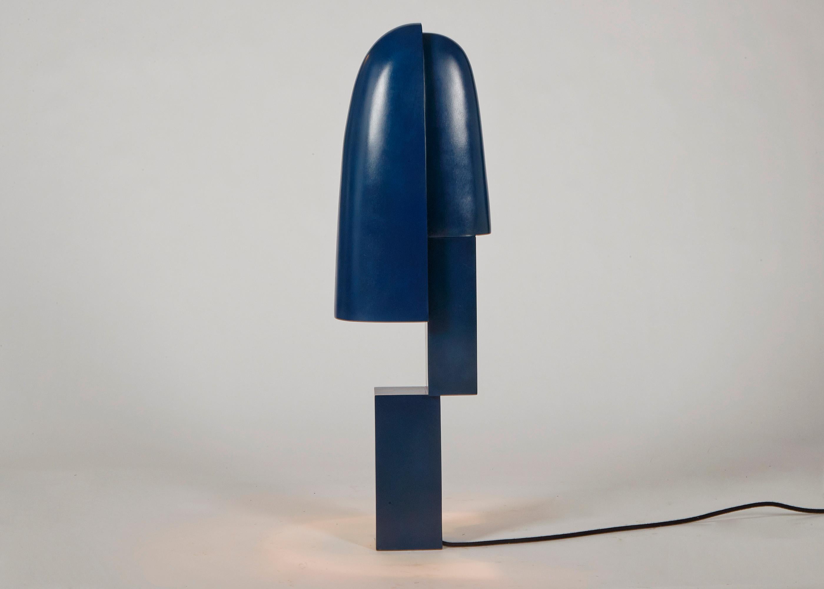 irlandais Niamh Barry, « vertical empilable », sculpture de table en bronze, Irlande, 2020 en vente