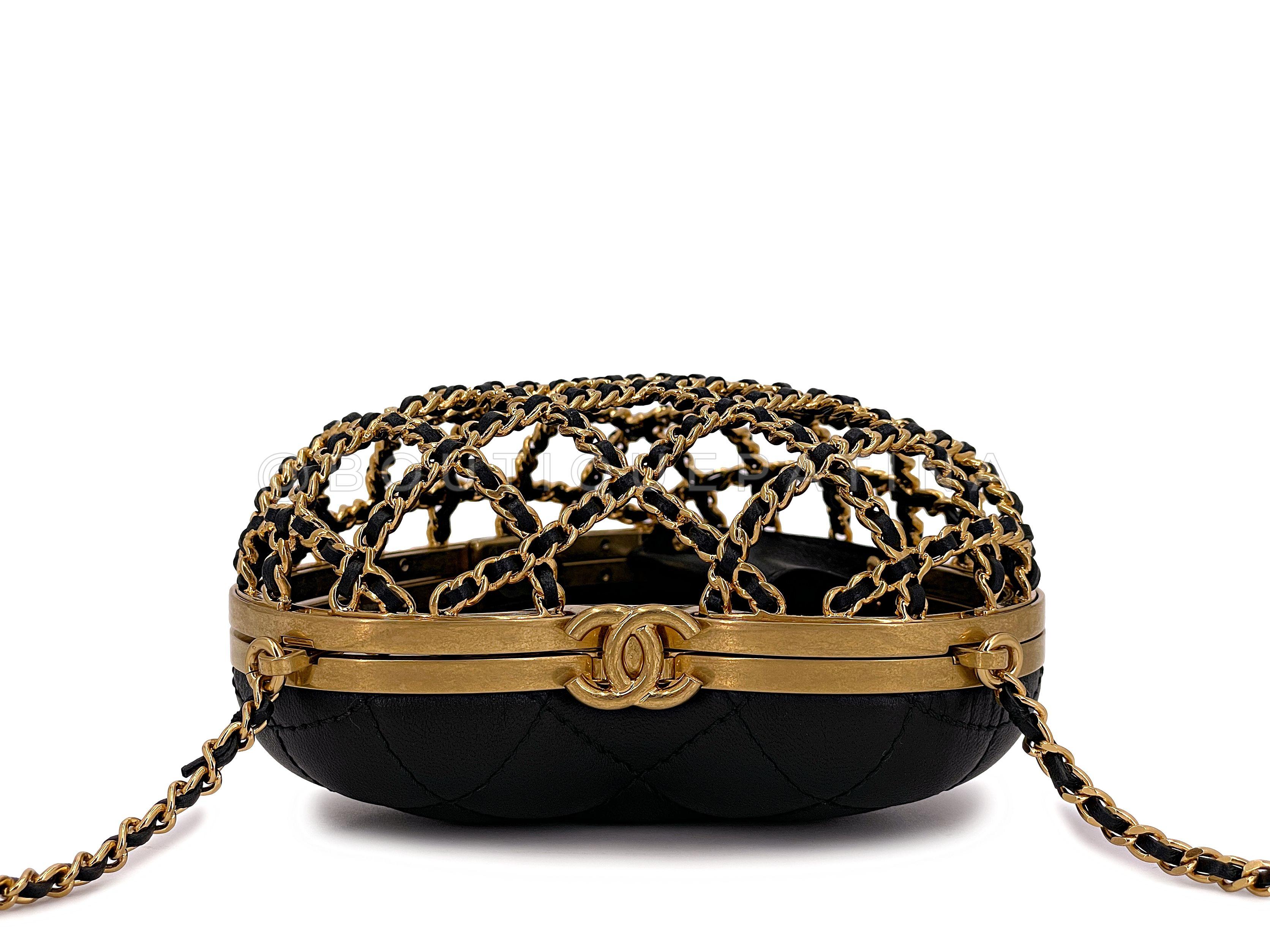 NIB 23S Chanel Caged Heart Minaudière Evening Clutch Bag Gold Black 67194 Pour femmes en vente