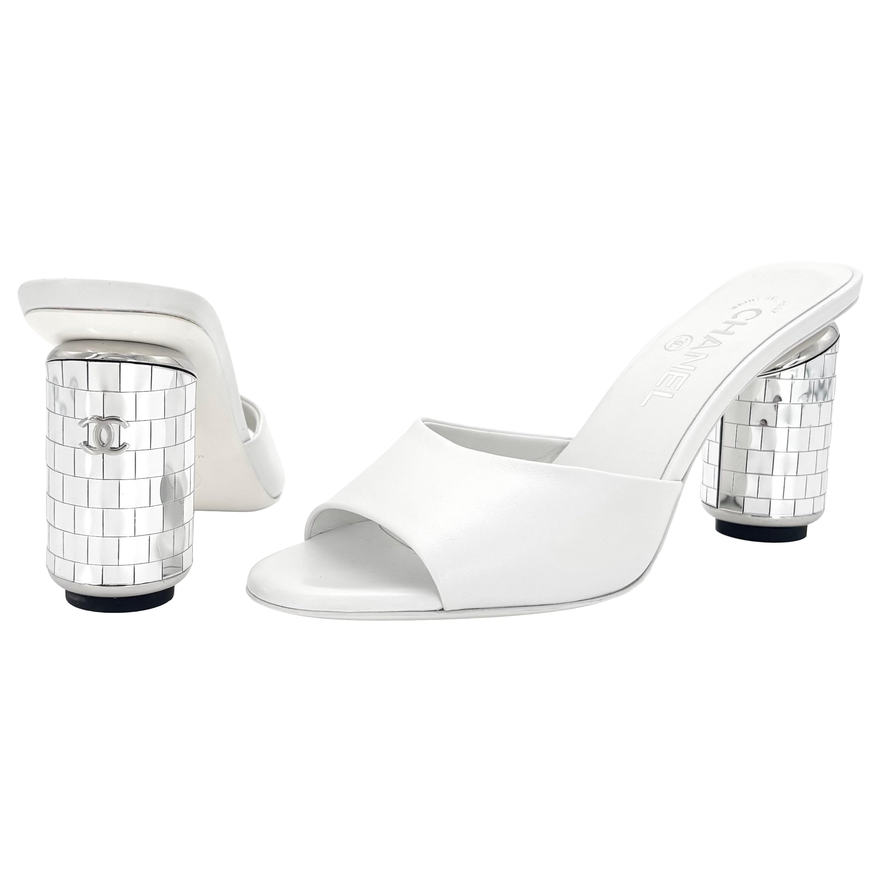NIB Chanel CC Logo Mirror Heel Lambskin Leather Slip On Mules Sandals 37 For Sale