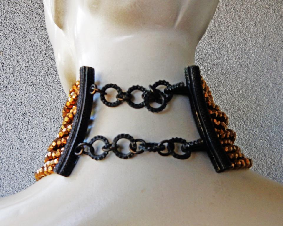 NIB Christian Dior Vintage „Valentine“ Masai Choker-Halskette aus goldener Bronze    Damen im Angebot