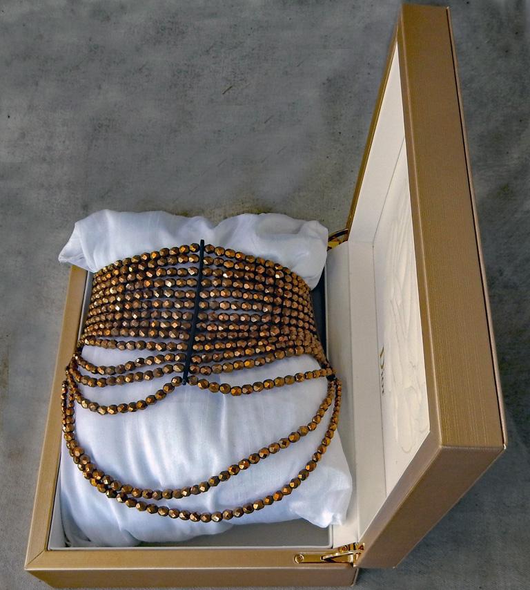 NIB Christian Dior Vintage „Valentine“ Masai Choker-Halskette aus goldener Bronze    im Angebot 2
