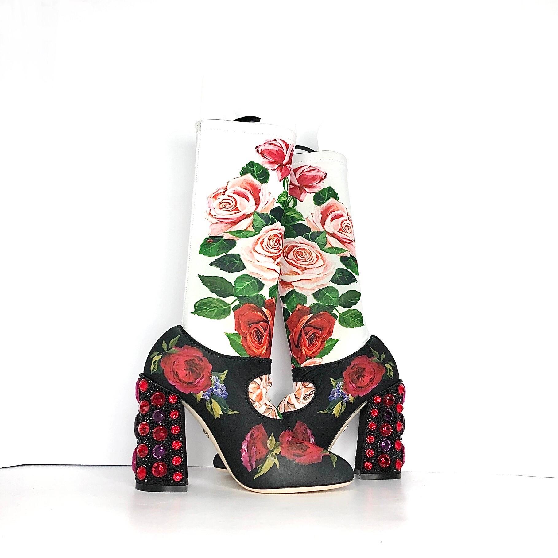 NIB Dolce & Gabbana Botas calcetín Maryjane florales adornadas con cristales 37 Beige en venta
