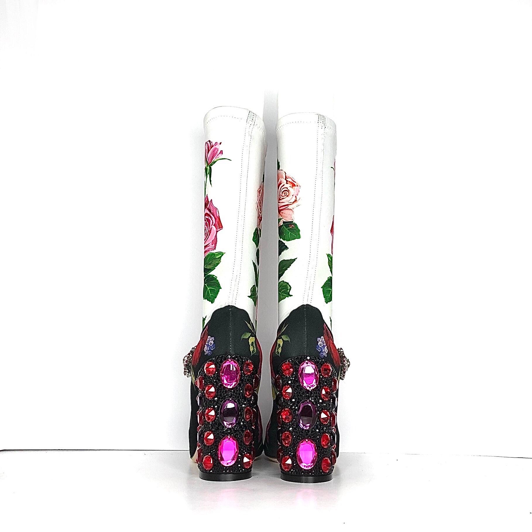 NIB Dolce & Gabbana Botas calcetín Maryjane florales adornadas con cristales 37 en Nuevo estado para la venta en Mechanicsville, VA