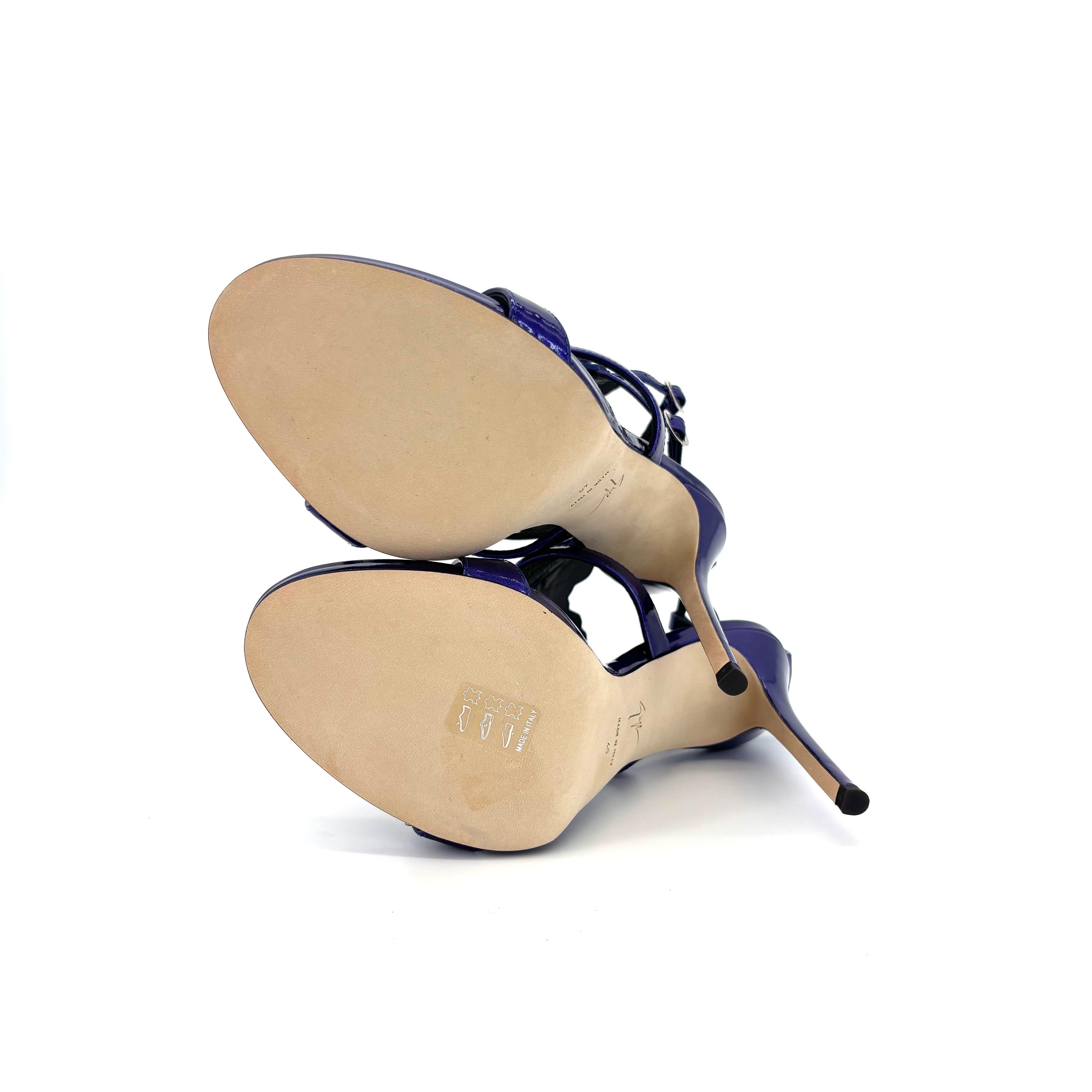 NIB Giuseppe Zanotti Cruel 2.0 Alien Siutta Wing Strappy Sandals 40 in vendita 3