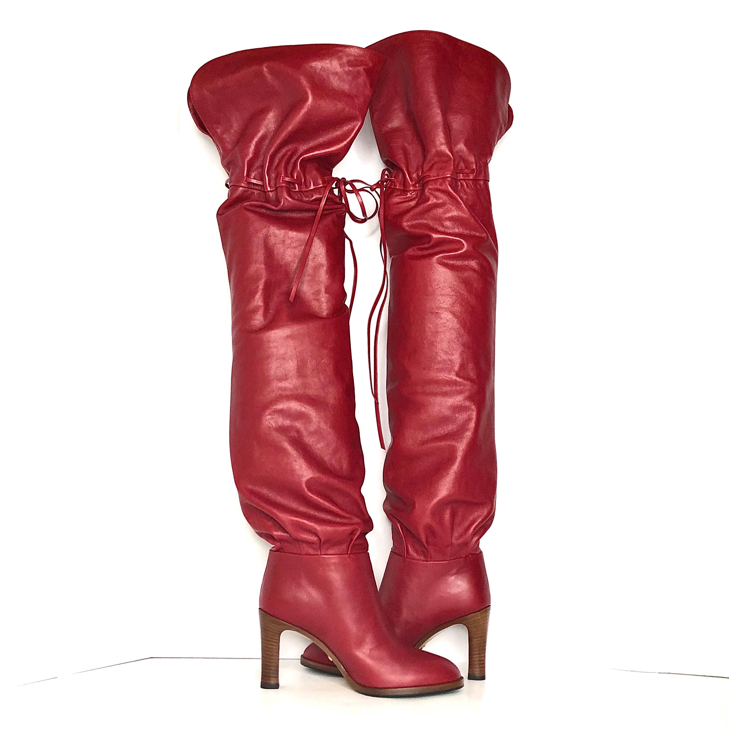Marrone NIB Gucci Slouch Stivali sopra il ginocchio in pelle rossa 36.5 in vendita
