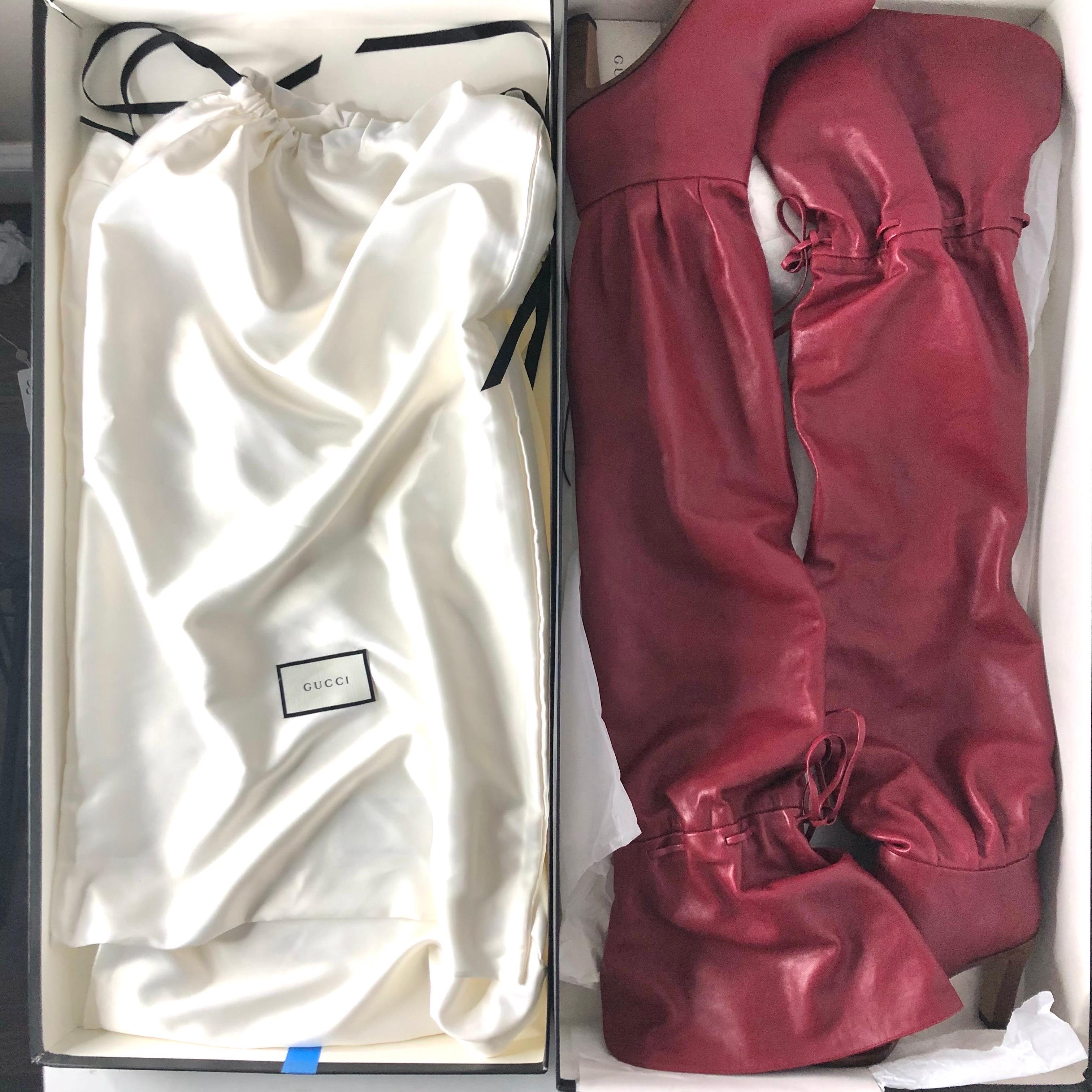 NIB Gucci Slouch Stivali sopra il ginocchio in pelle rossa 36.5 in vendita 3