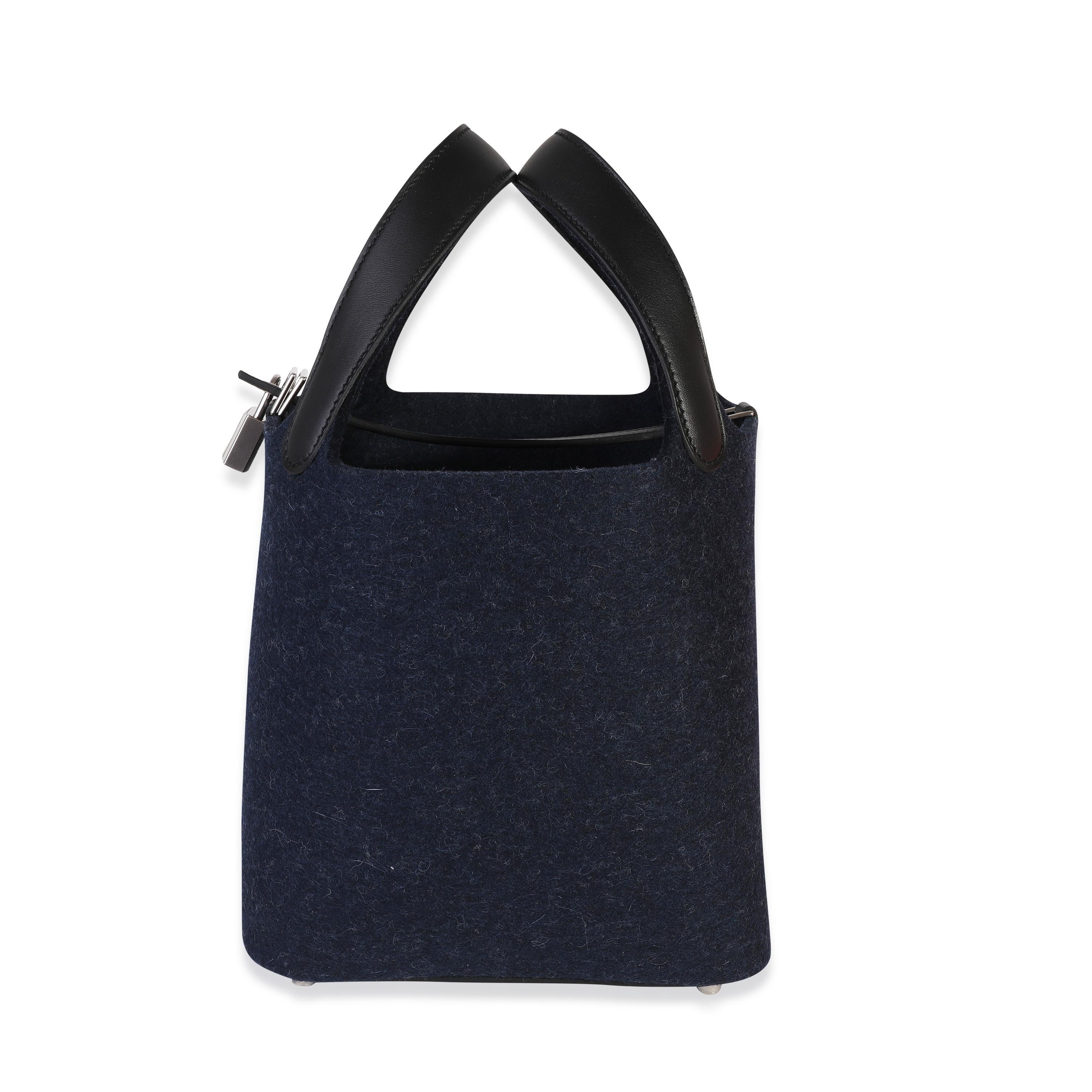 NIB Hermès Bleu Nuit Feutre & Schwarz Swift Picotin Lock 18 PHW Damen im Angebot