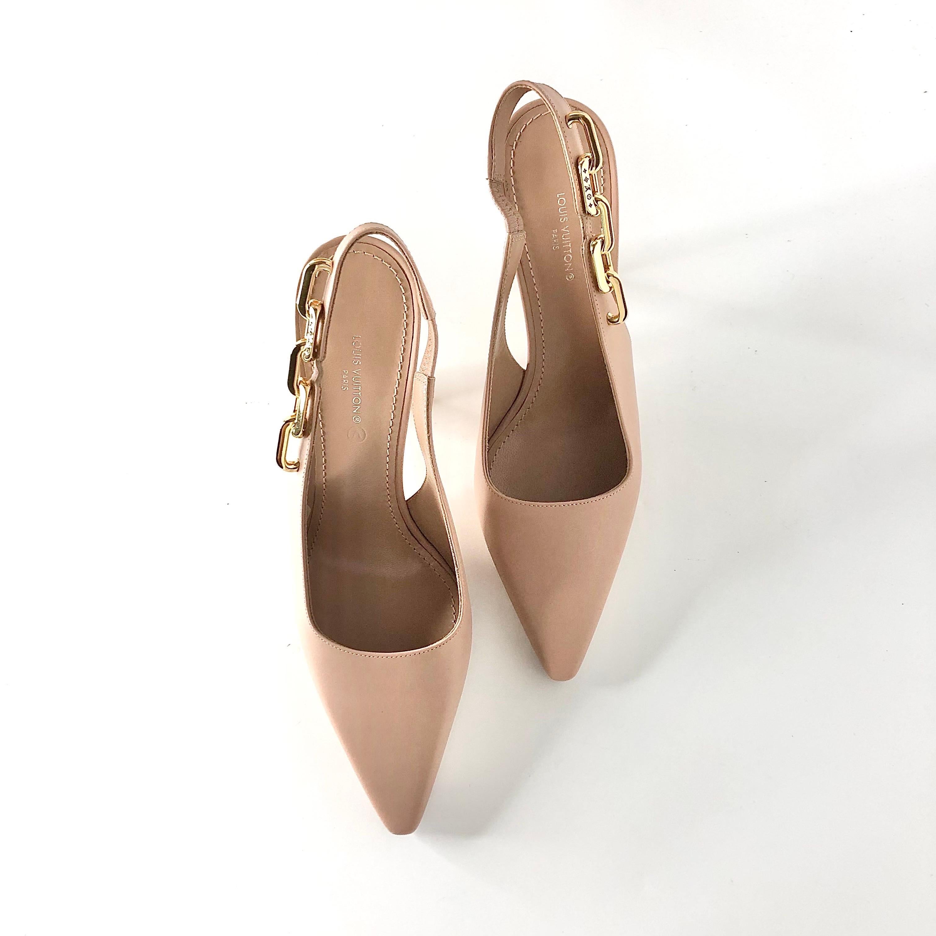 NIB Louis Vuitton Sparkle Slingback Pointed Toe Pumps 37 Beige en venta