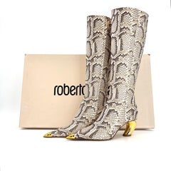 NIB Roberto Cavalli Tiger Tooth Snake Print Knee High Pointed Toe Boots 38