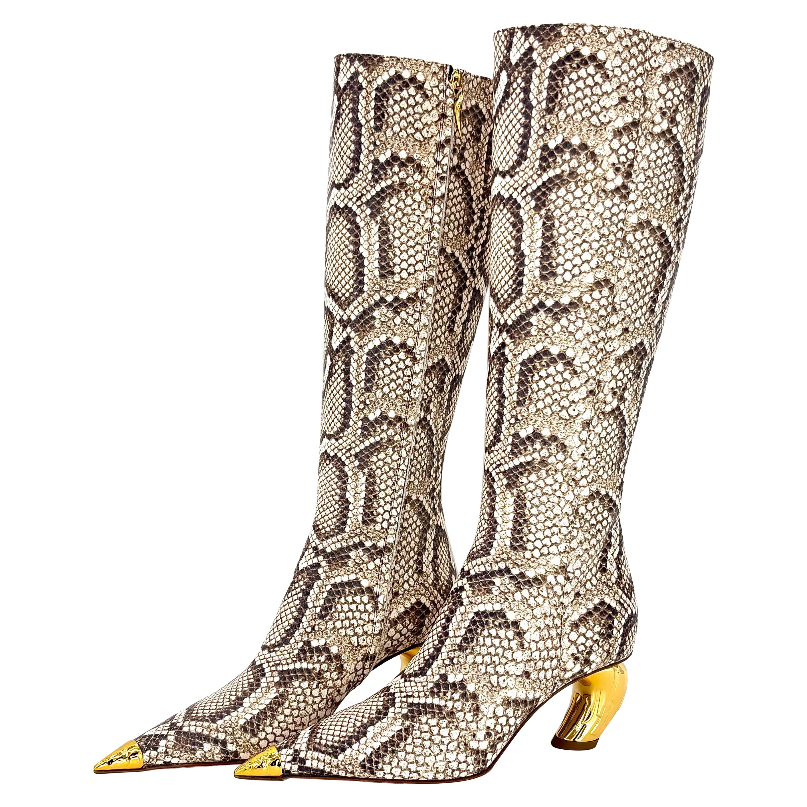 NIB Roberto Cavalli Tiger Tooth Snake Print Knee High Pointed Toe Boots 38