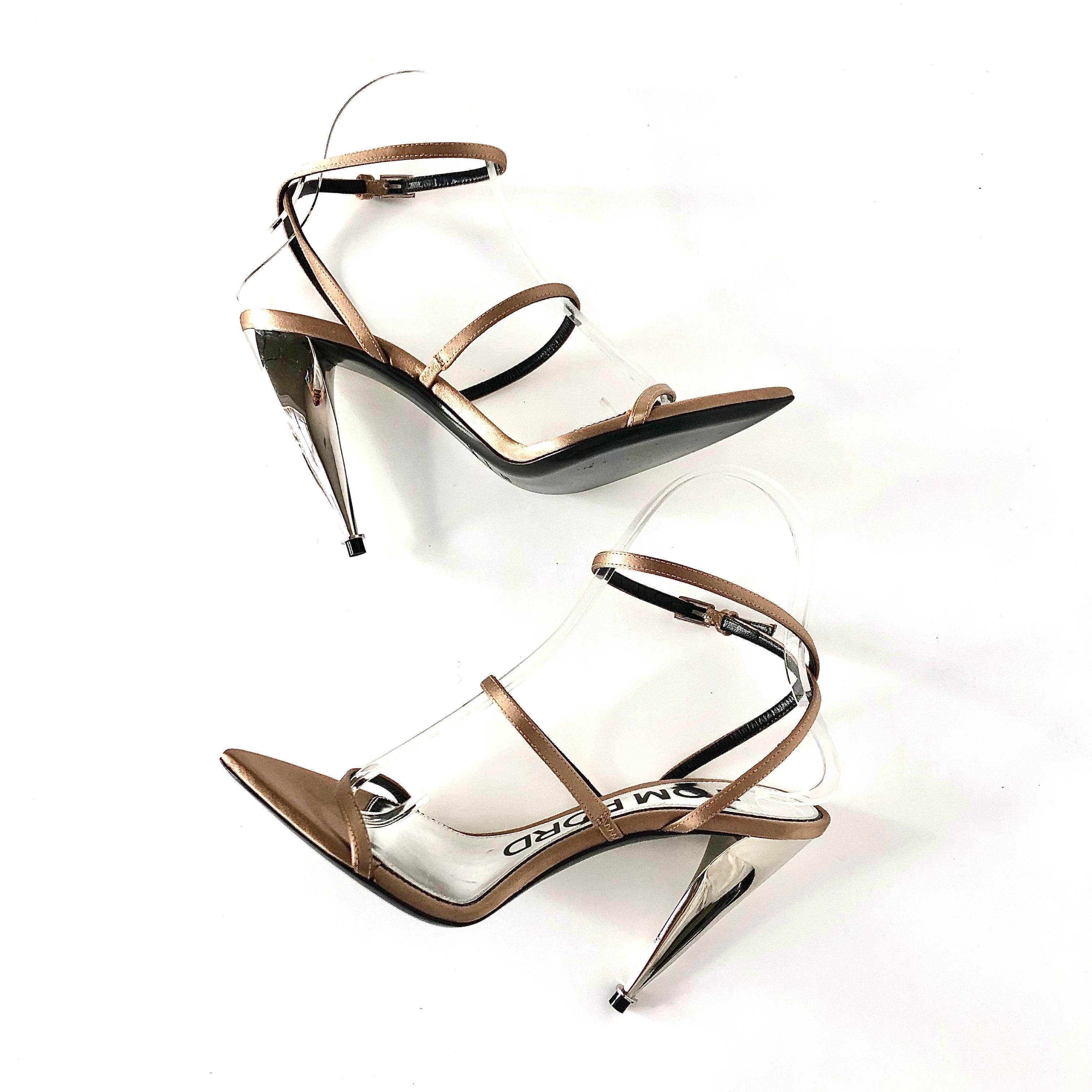 NIB Tom Ford Flesh Satin Strappy Pointed Toe Hochhackige Sandalen 36.5 Damen im Angebot