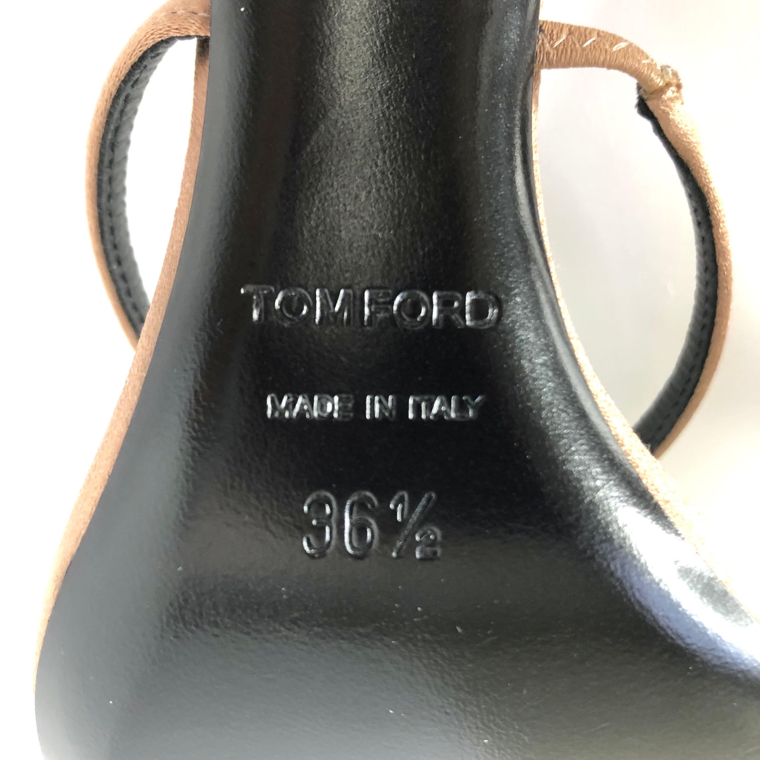 NIB Tom Ford Flesh Satin Strappy Pointed Toe Hochhackige Sandalen 36.5 im Angebot 2