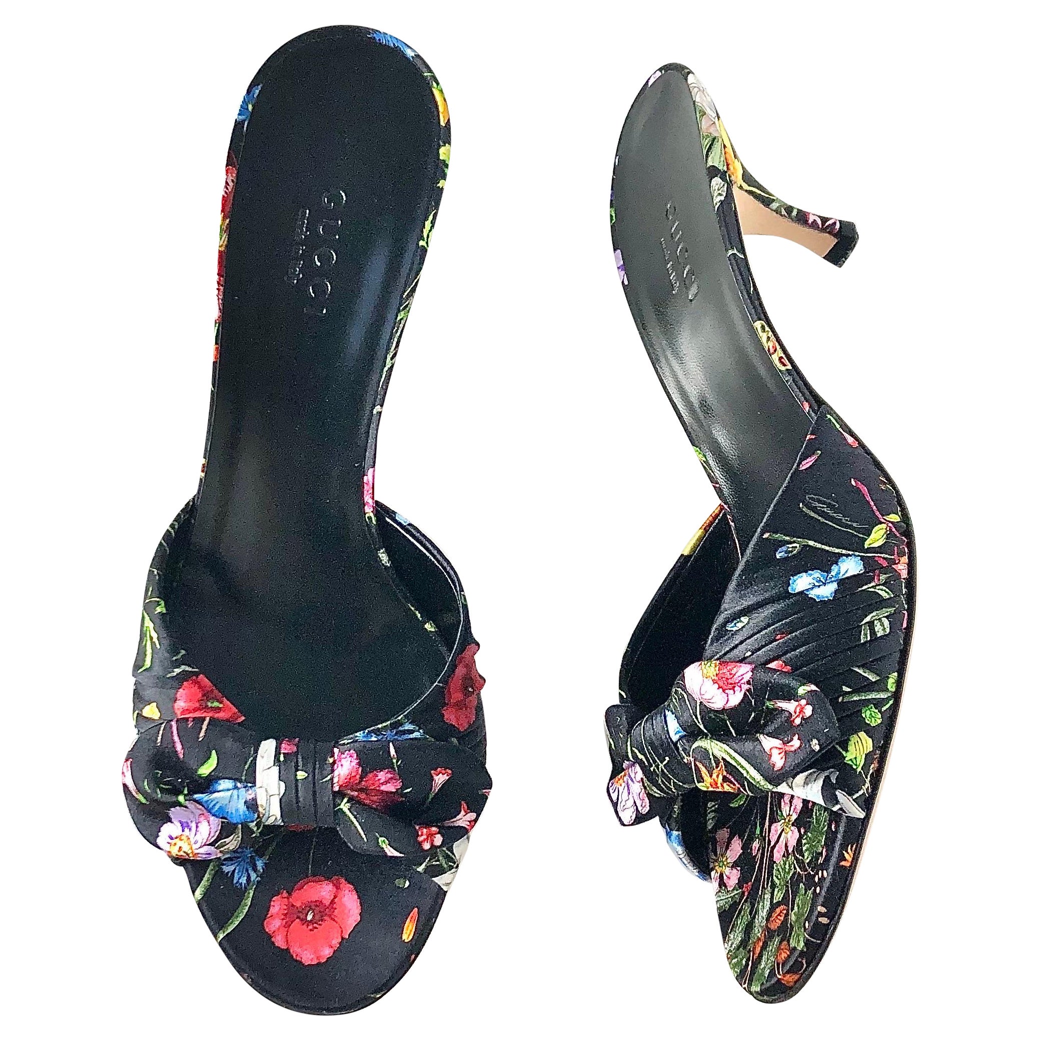 NIB Vintage Gucci Flora Satin Bow Flower Print Kitten Heel Slip On Mules 6 en vente