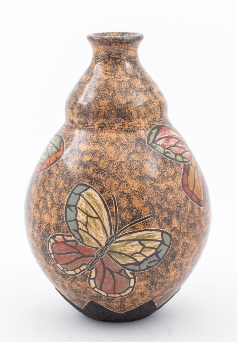 Nicaraguan Modern Ceramic Vase w/ Butterfly Motif In Good Condition For Sale In New York, NY