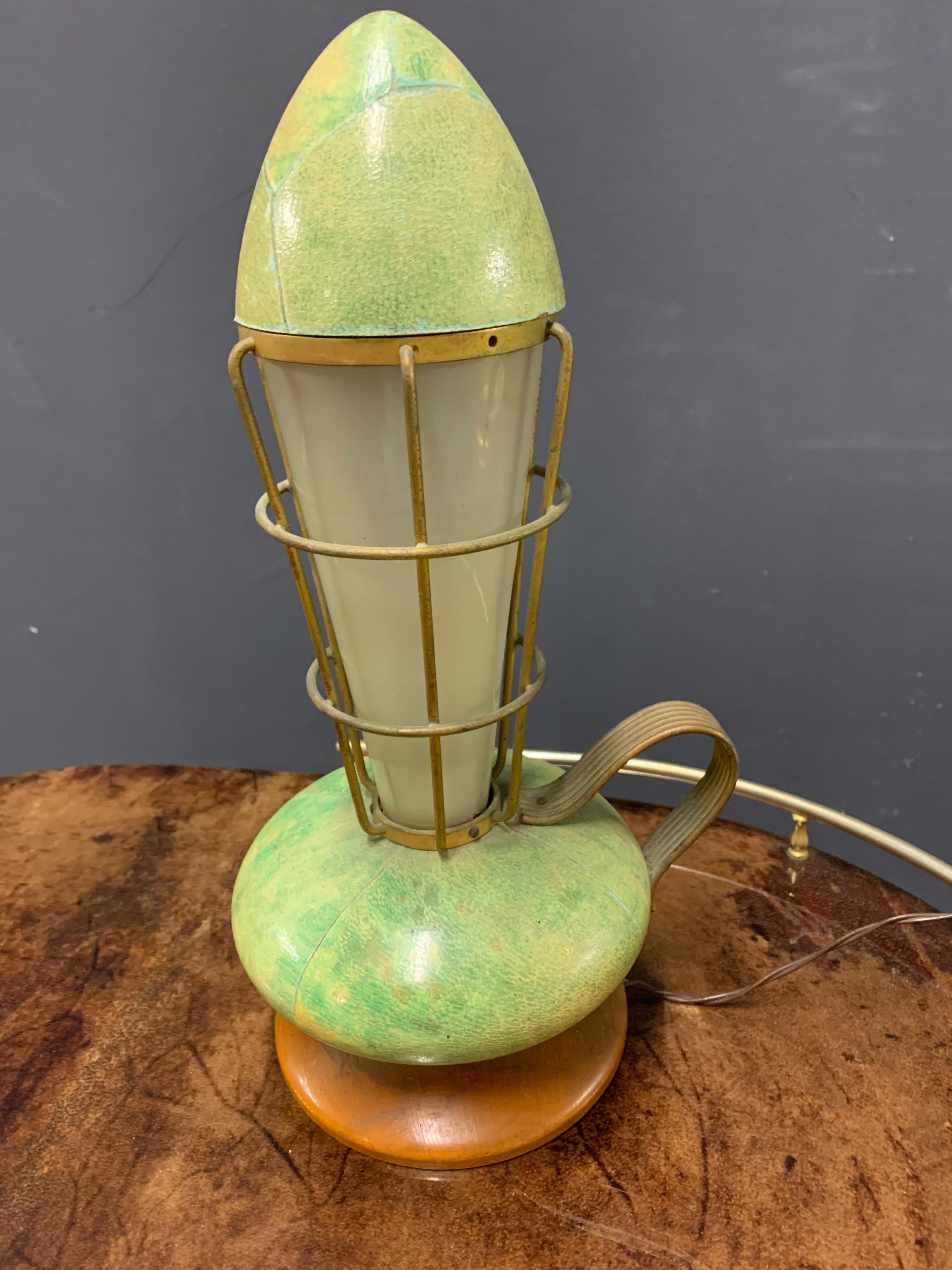 Schöne Aldo Tura-Tischlampe (Mitte des 20. Jahrhunderts) im Angebot