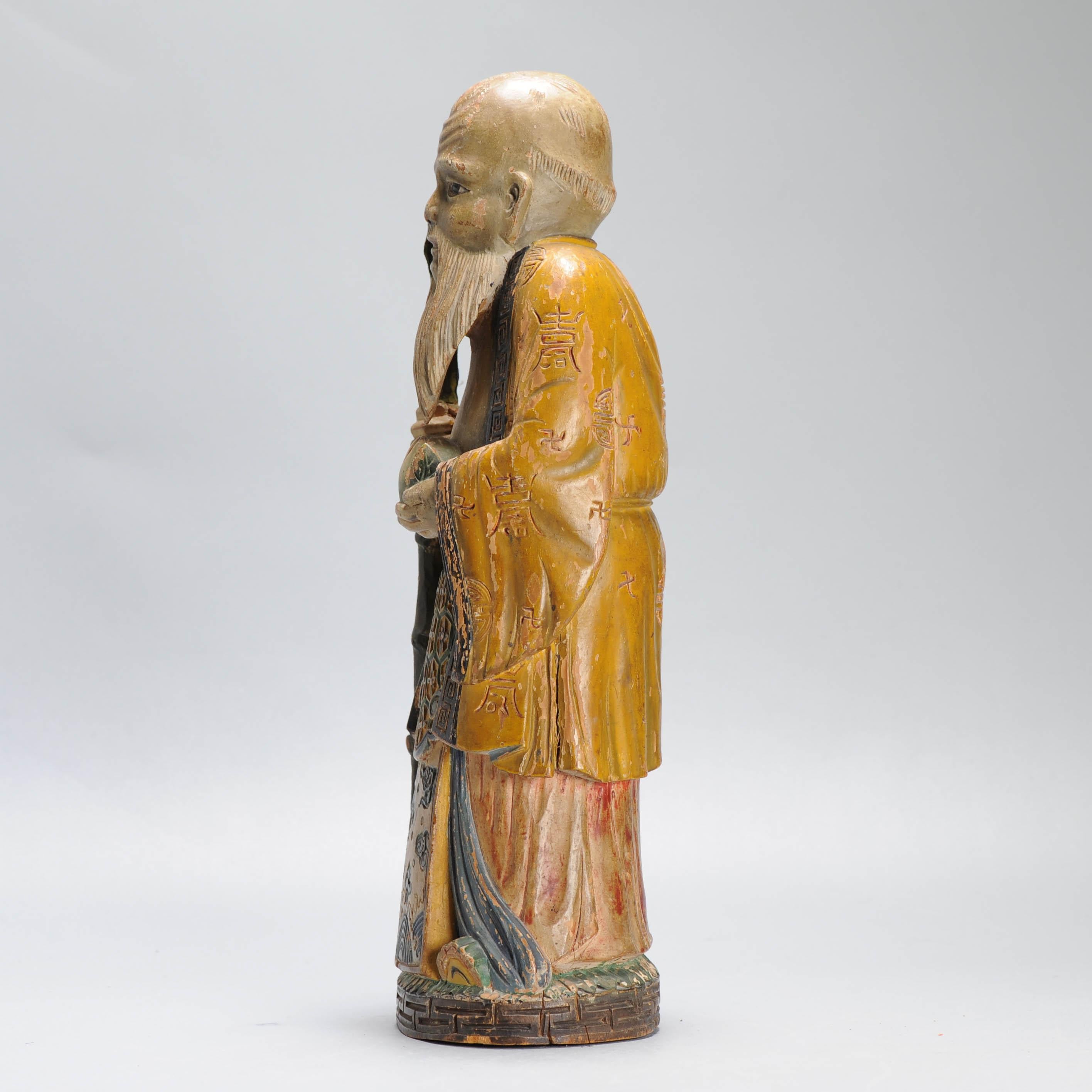 Bella e raffinata statua cinese in legno intagliato della pesca della longevità di Shou Lao in vendita 1