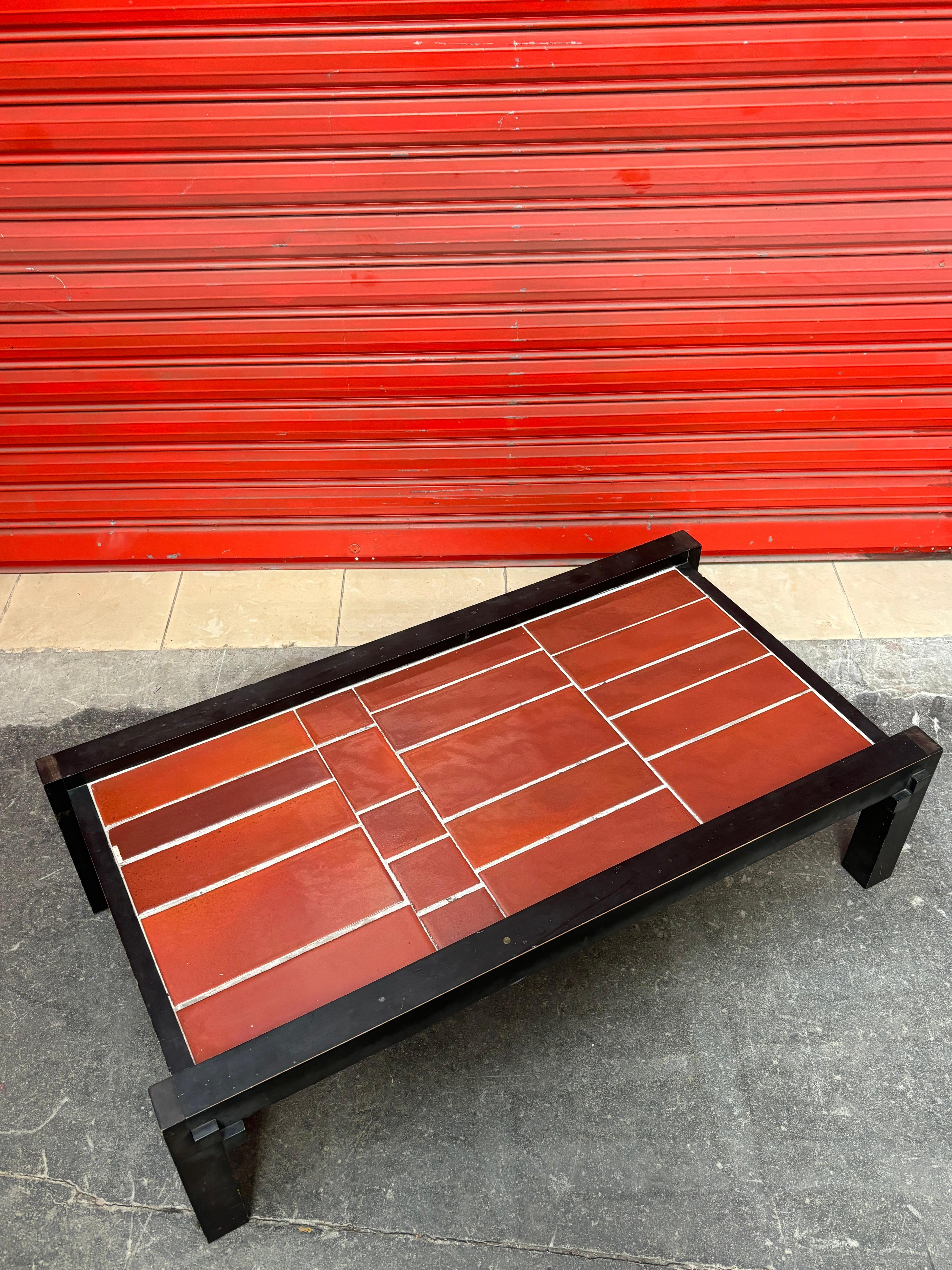 Rarissime table basse par Roger Capron aux dimensions exceptionnelles ! 