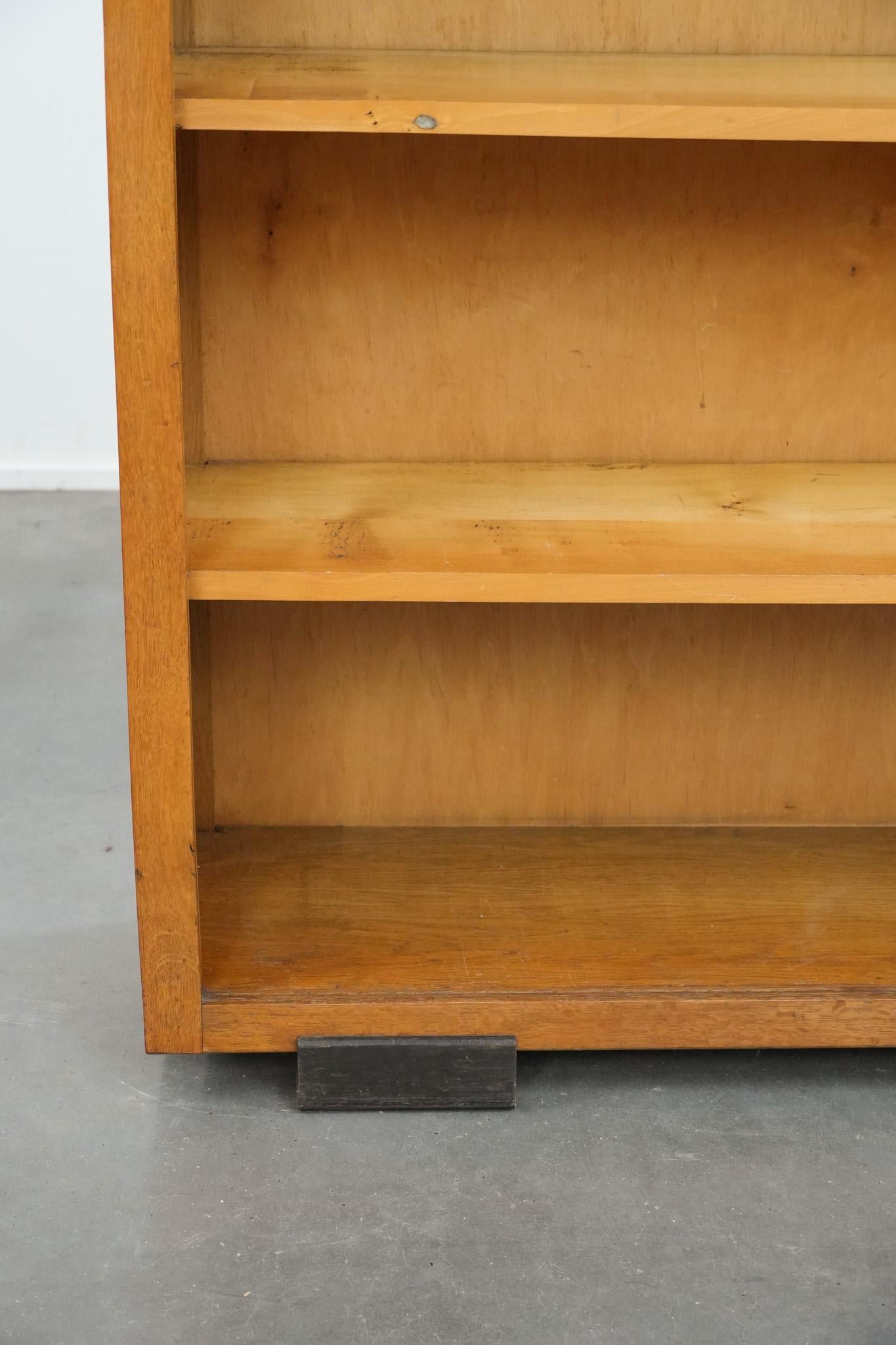 Nice antique Art Deco bookcase in Amsterdam School style en venta 6