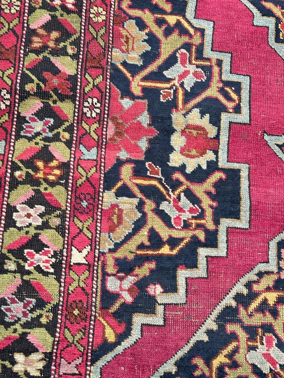Beau tapis de course caucasien ancien Karabagh en vente 3