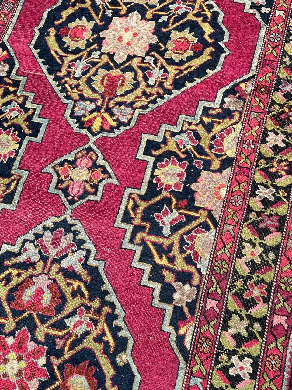 Beau tapis de course caucasien ancien Karabagh en vente 10