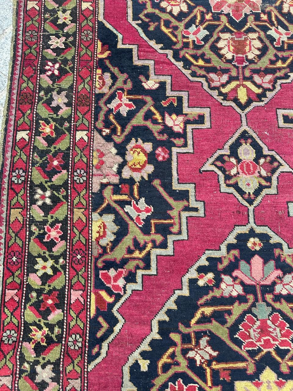 Laine Beau tapis de course caucasien ancien Karabagh en vente