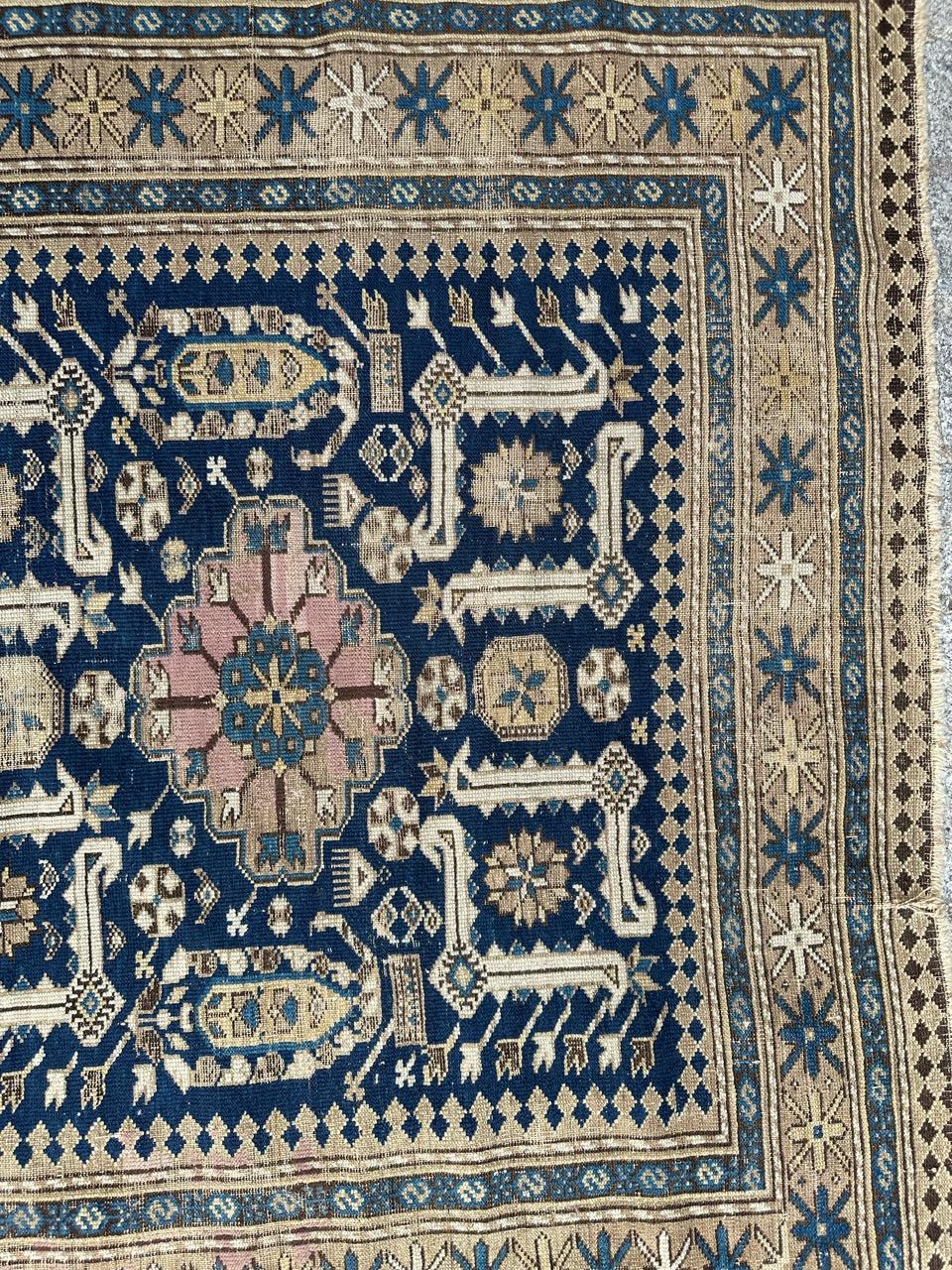 Azero Bellissimo tappeto antico caucasico shirvan in vendita