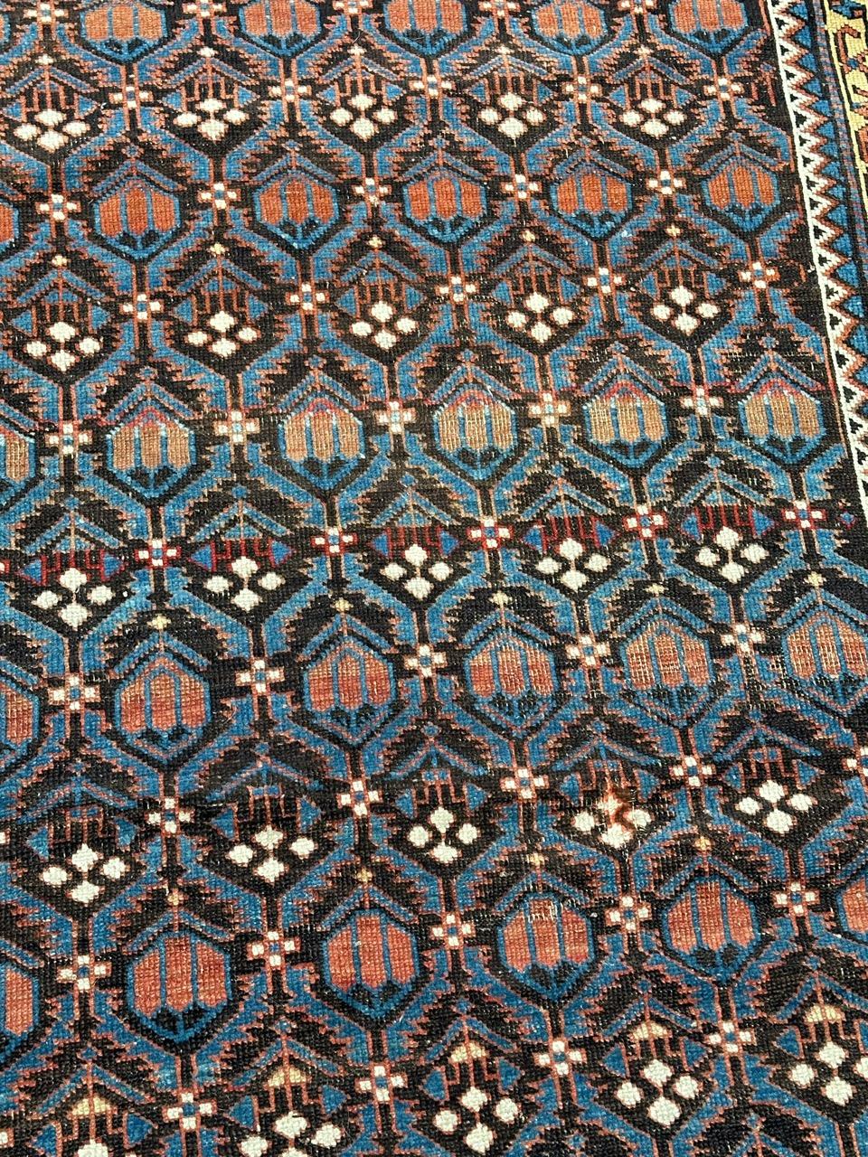 Beau tapis Shirwan caucasien ancien en vente 5