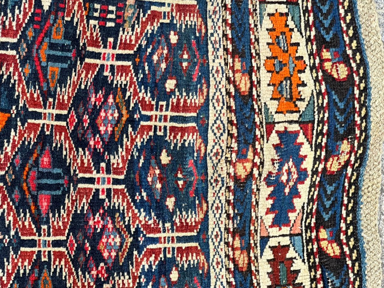 Beau tapis Shirwan caucasien ancien en vente 9